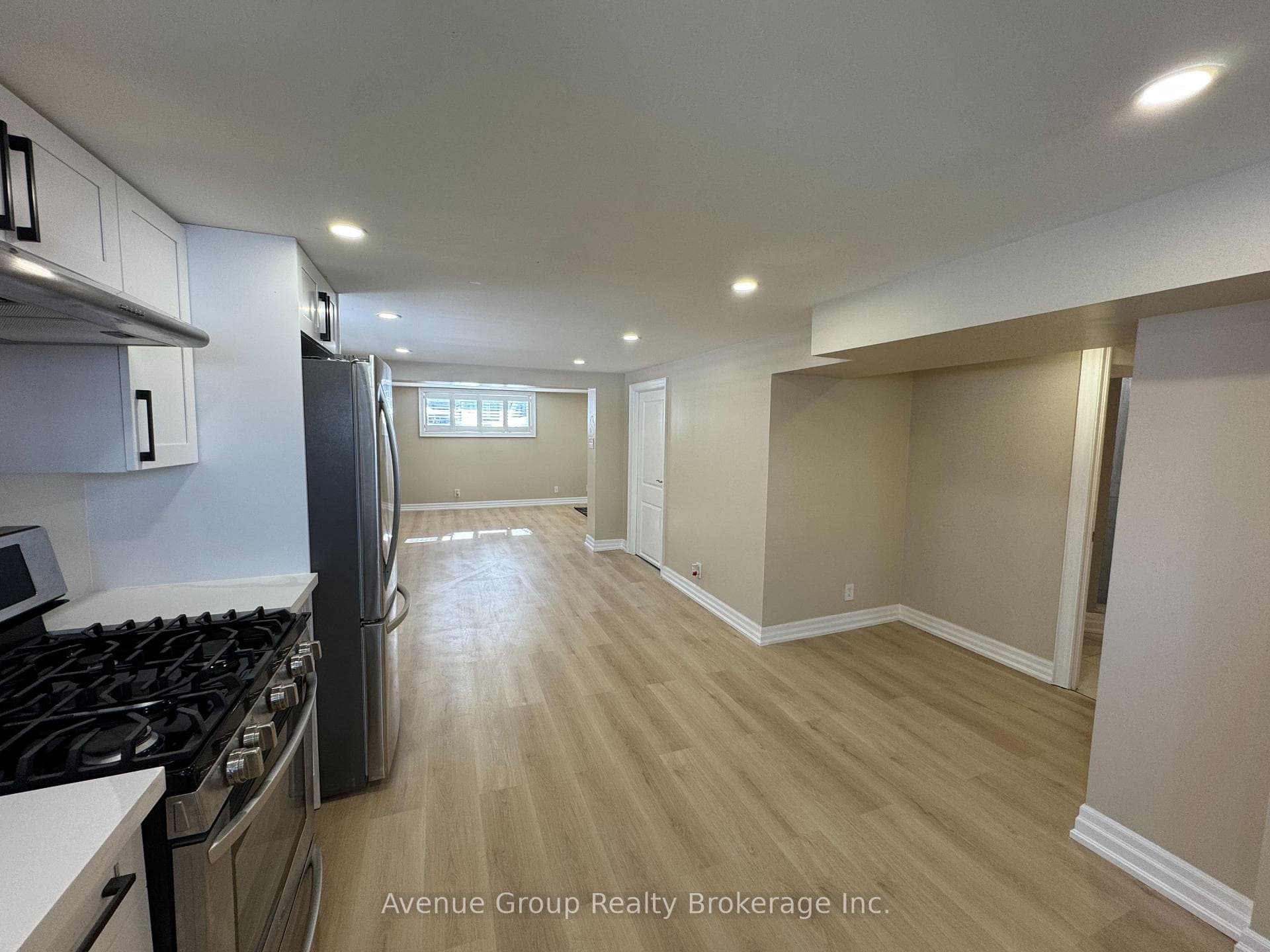 69 Mcallister Road Unit Lower photo 4