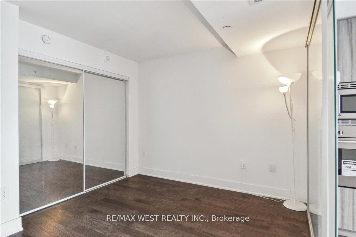 955 Bay Street Unit 2615 photo 7