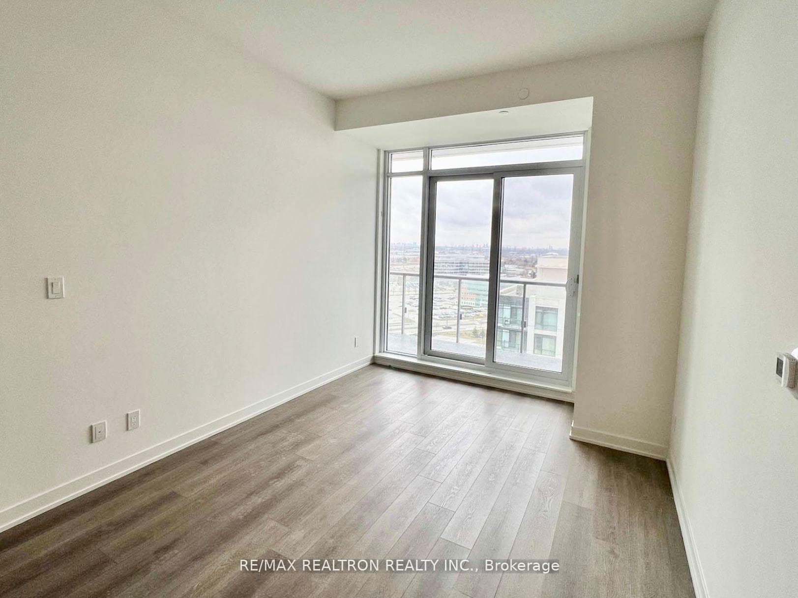 8119 Birchmount Road Unit 1807 photo 5