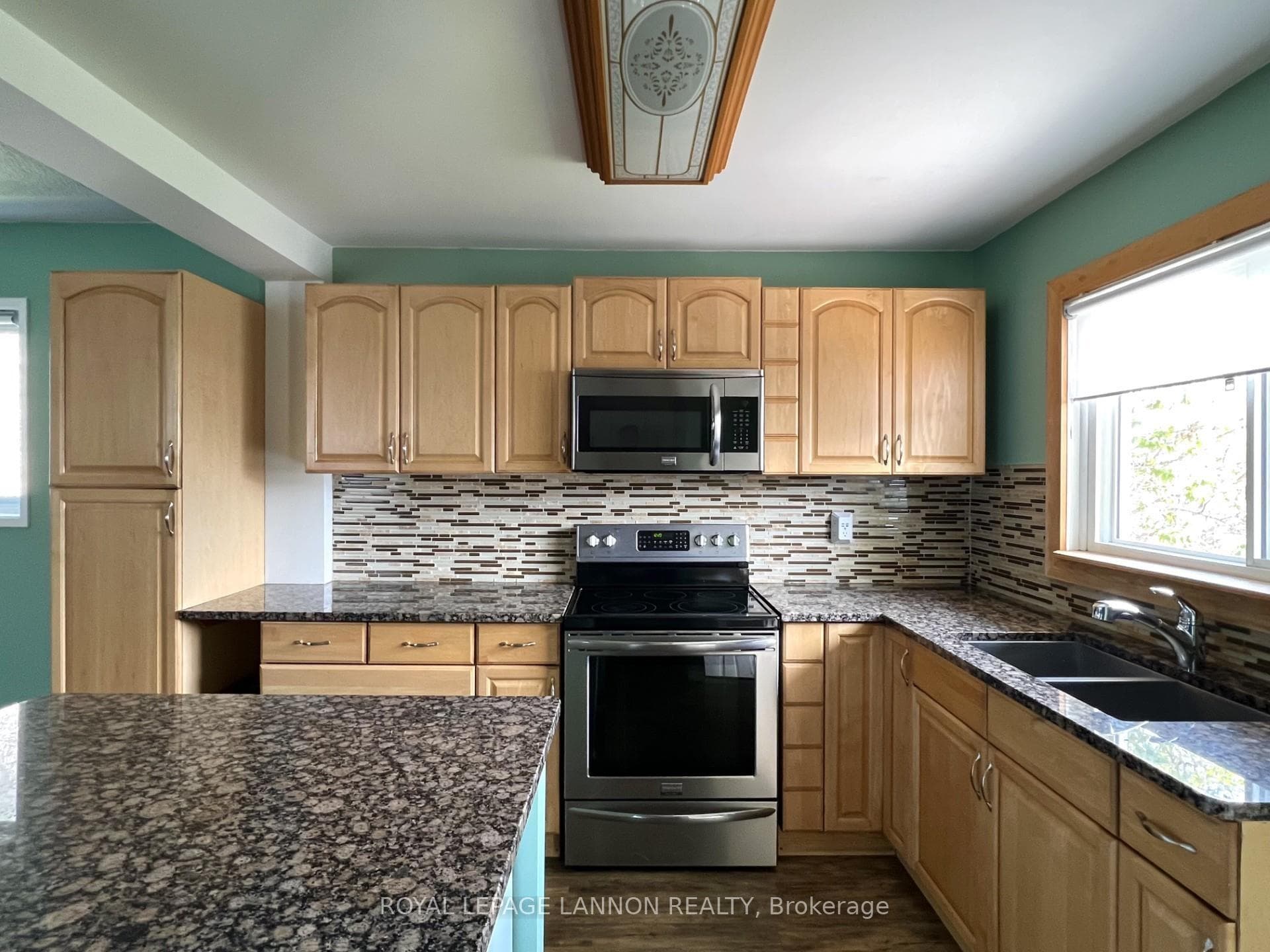 127 Johnson Avenue photo 7