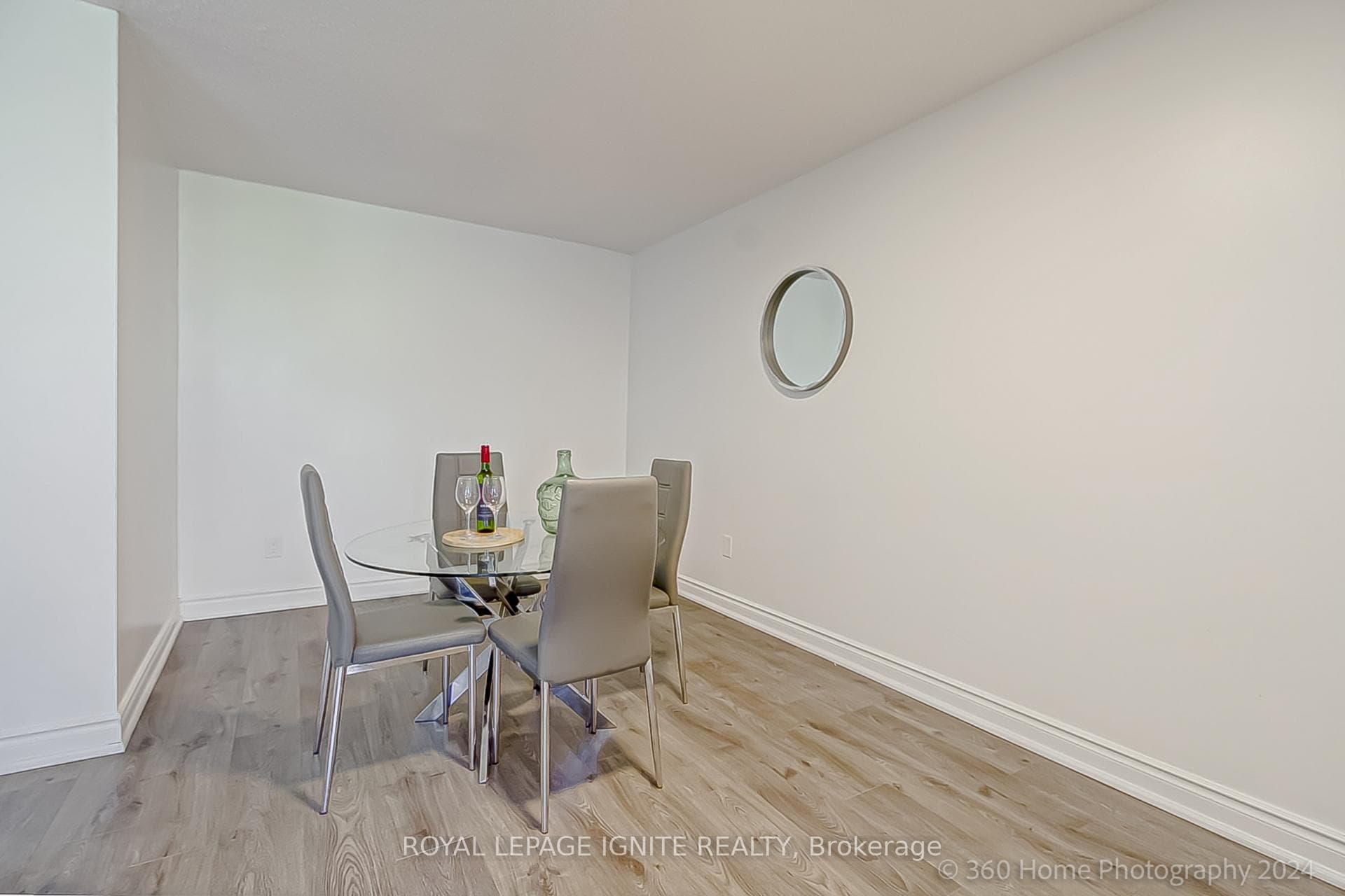 100 Wingarden Court Unit 304 photo 9