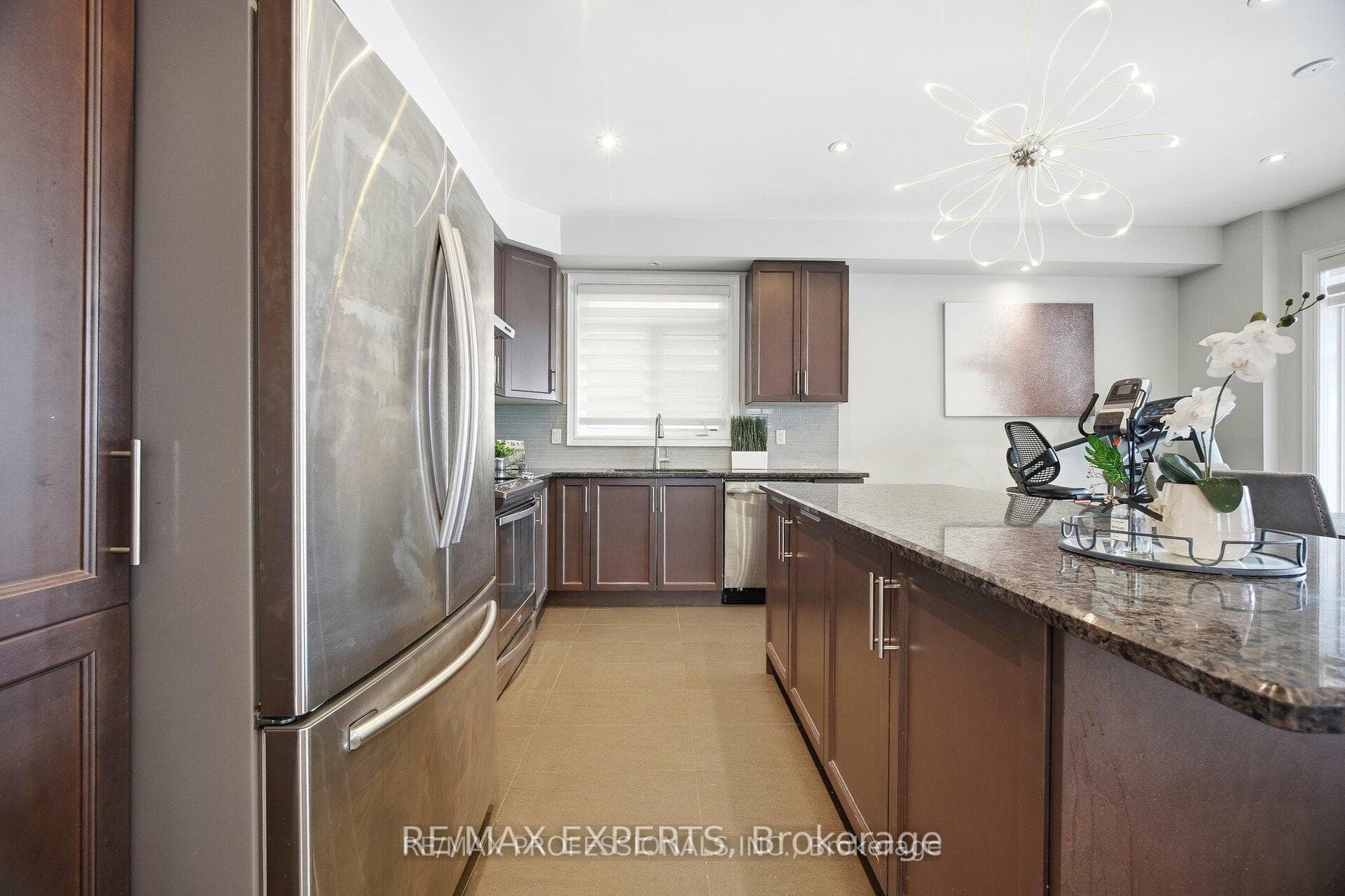 5 Mugford Crescent photo 11