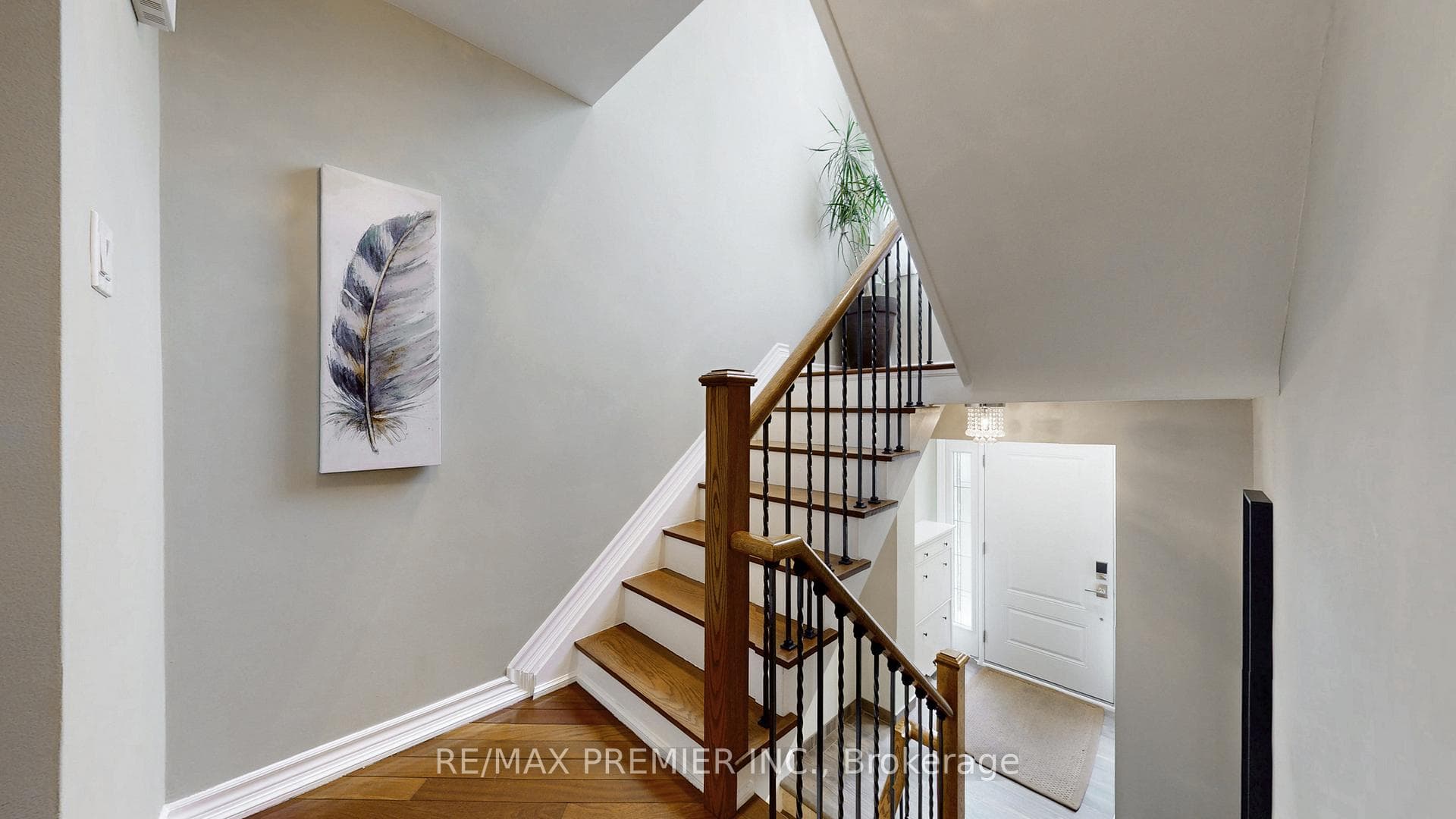 9 Tilden Crescent photo 15