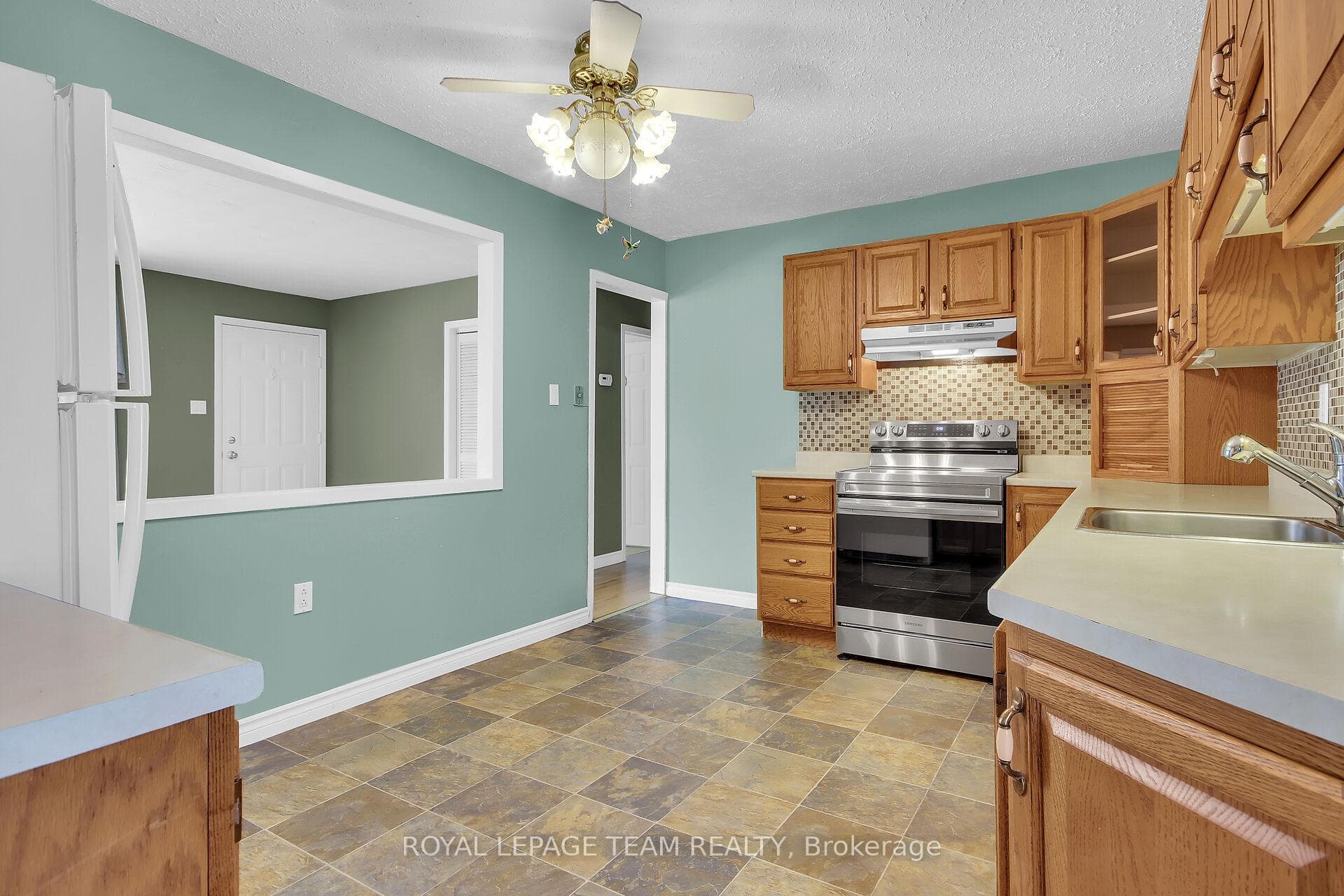 1798 Manotick Station Road photo 13