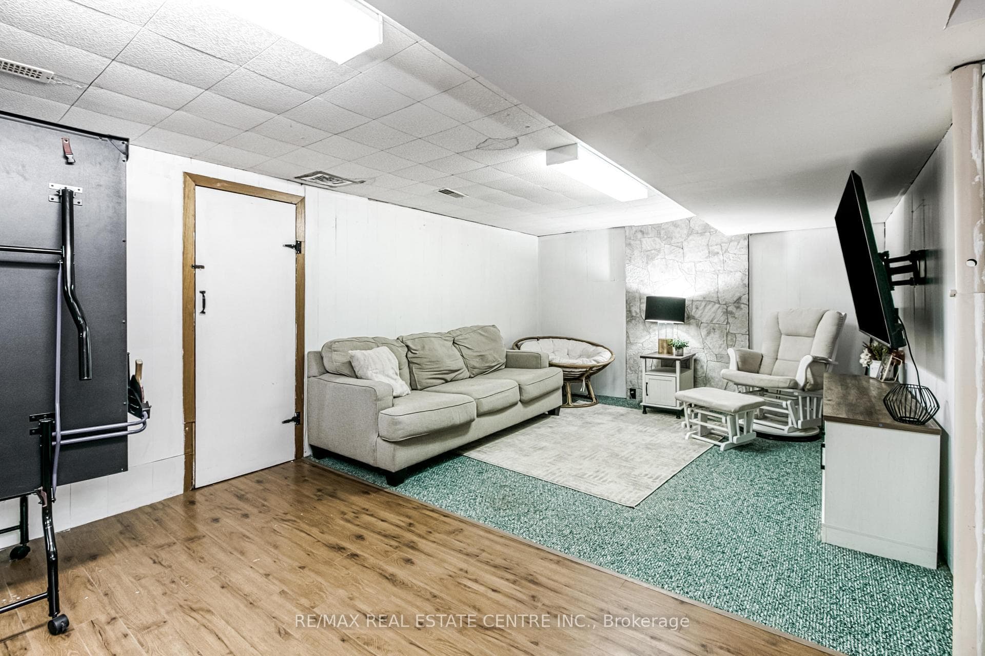 1060 Attlee Avenue photo 19