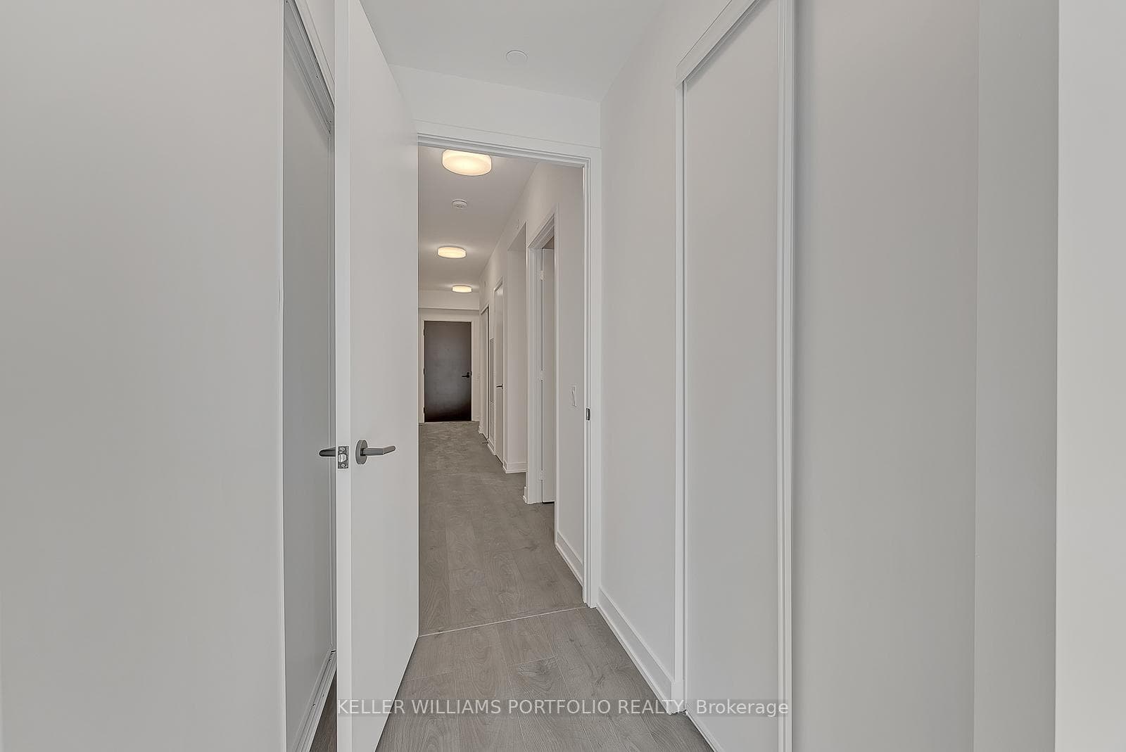 108 Peter Street Unit 907 photo 27