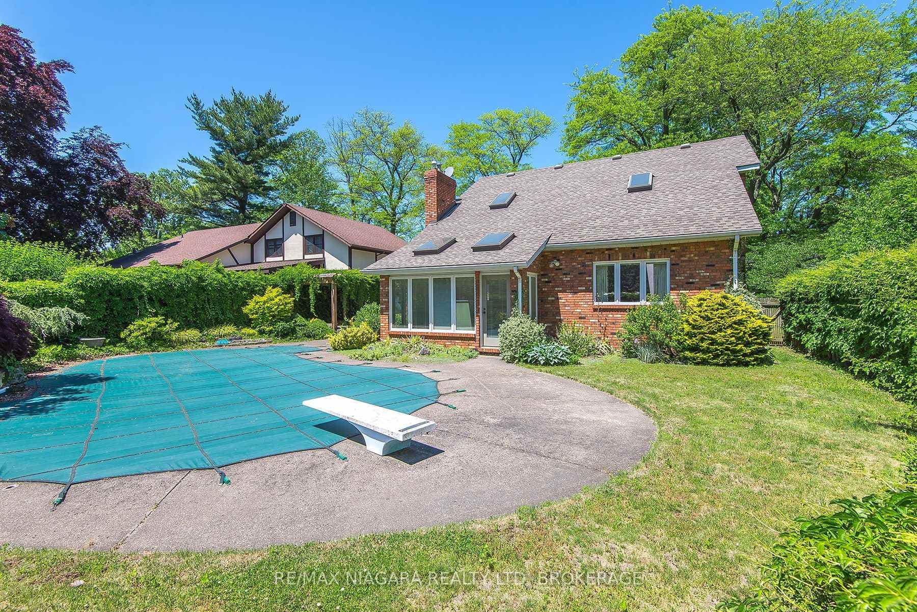 6254 Gore Street photo 31