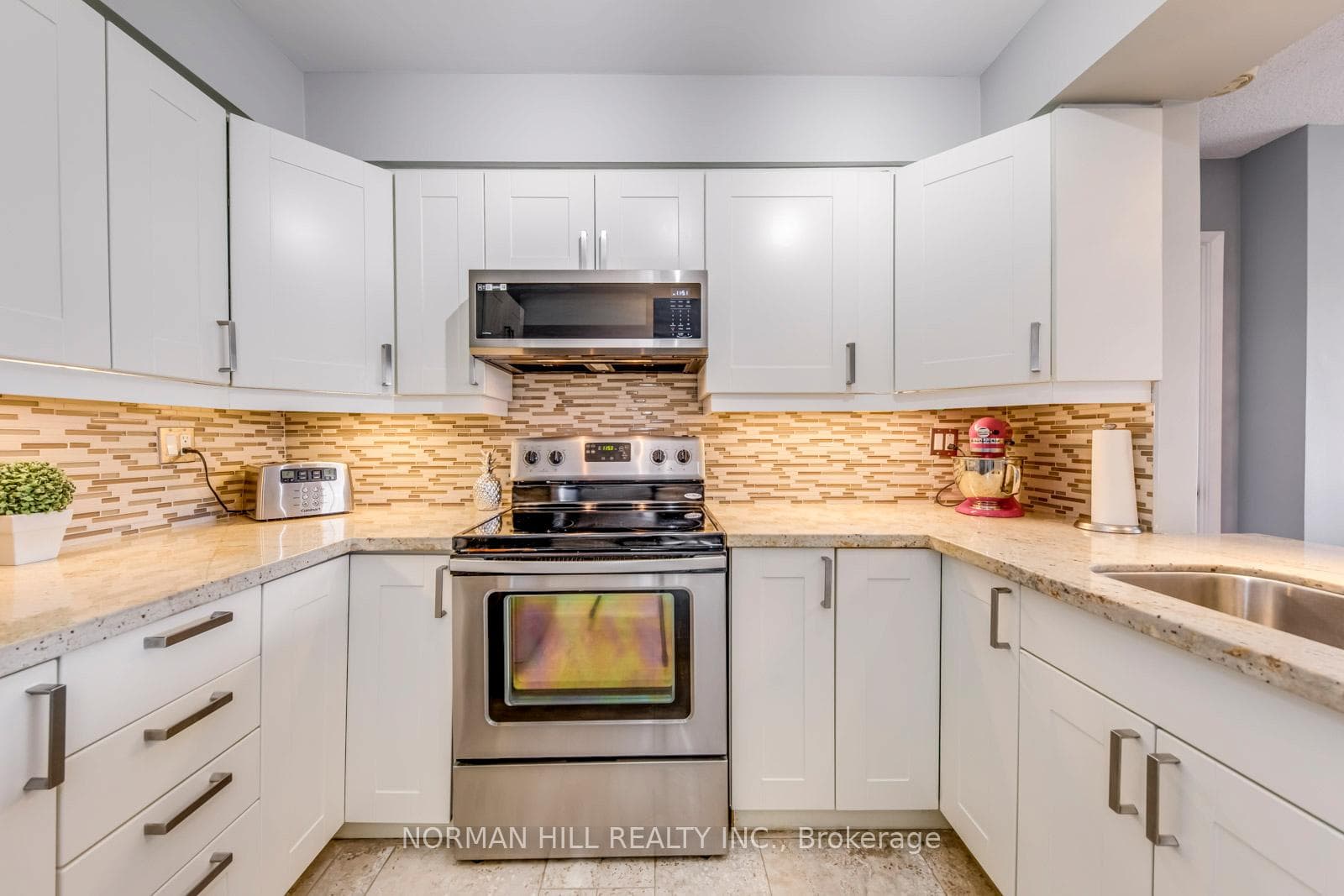 50 Eglinton Avenue Unit 609 photo 7