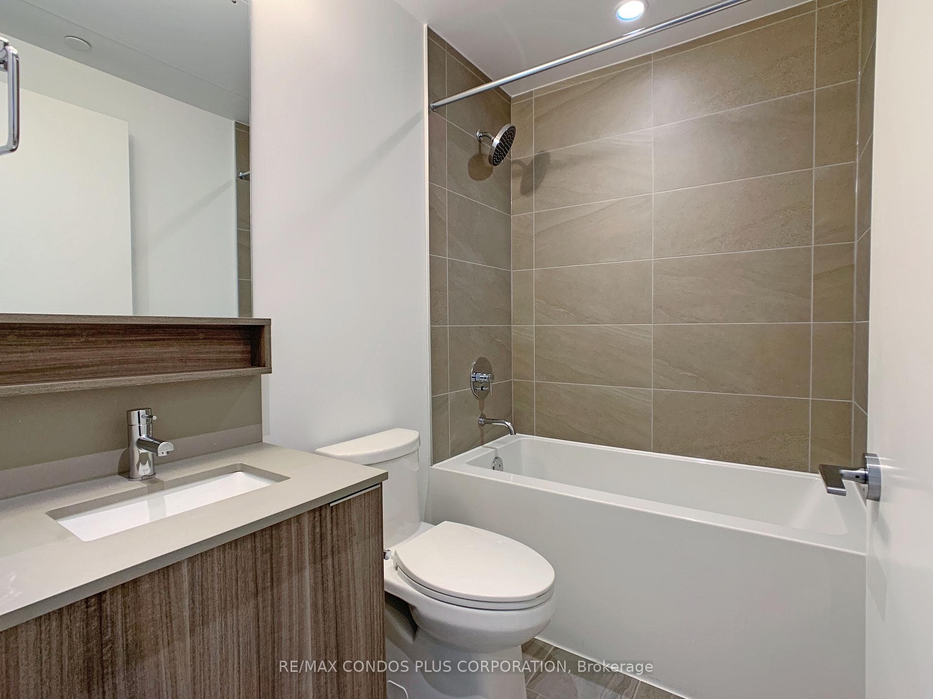 898 Portage Parkway Unit 3712 photo 10