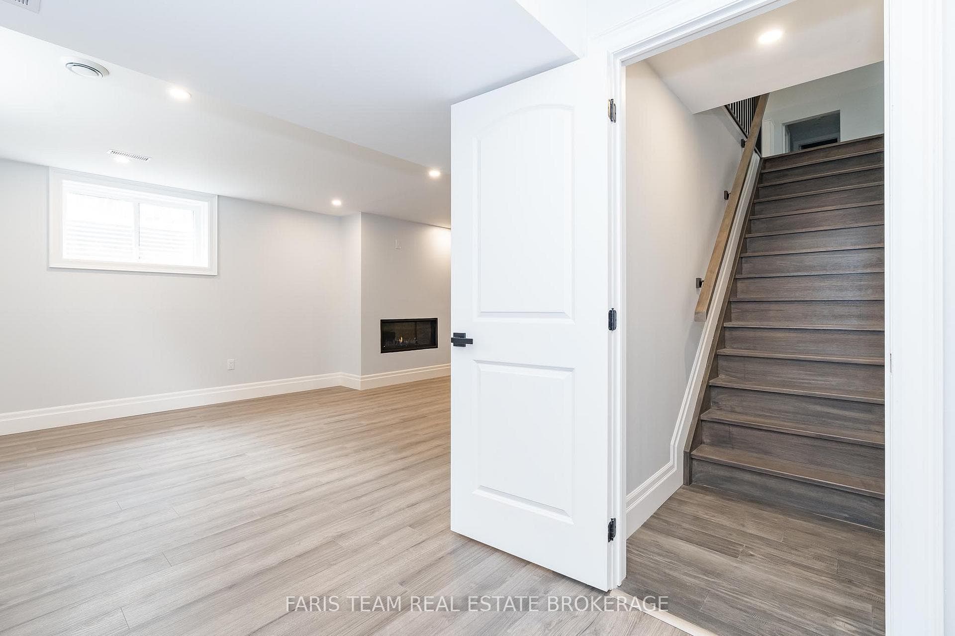1532 Champlain Road photo 27