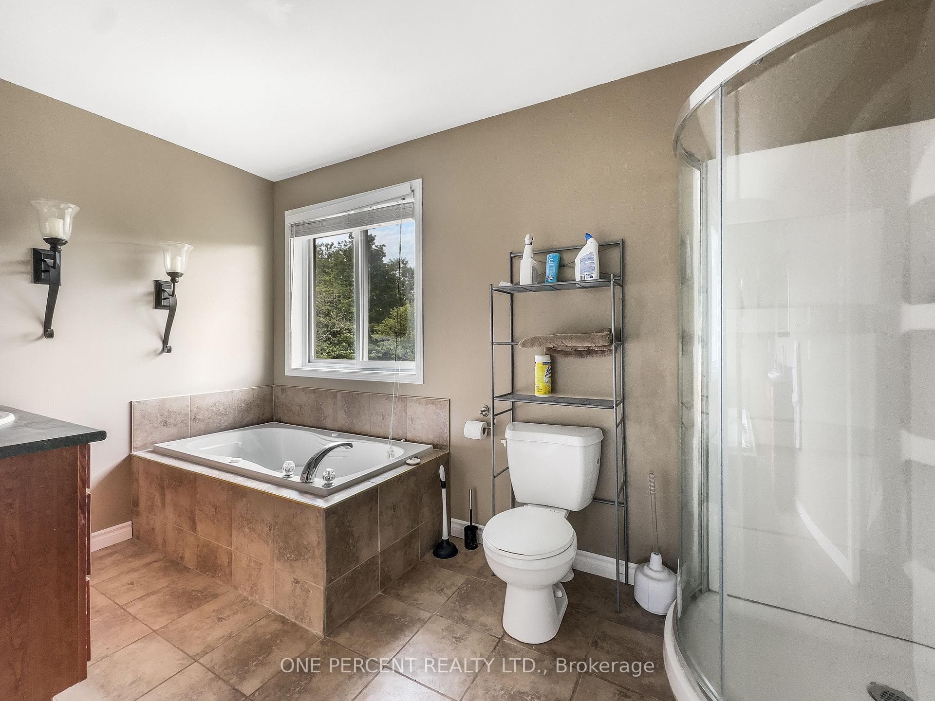 30 Woodridge Drive photo 23