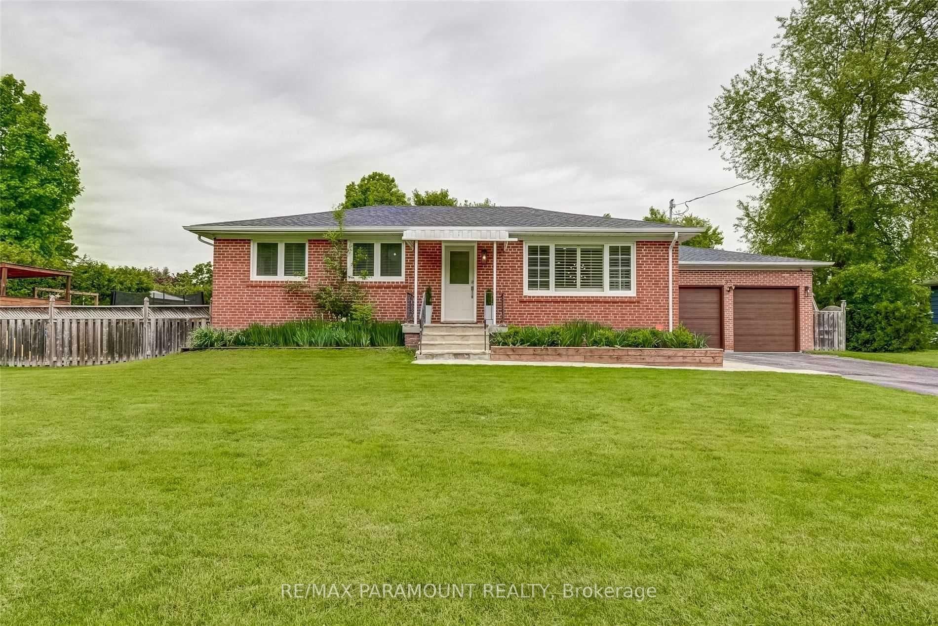 33 Parsons Avenue photo 1