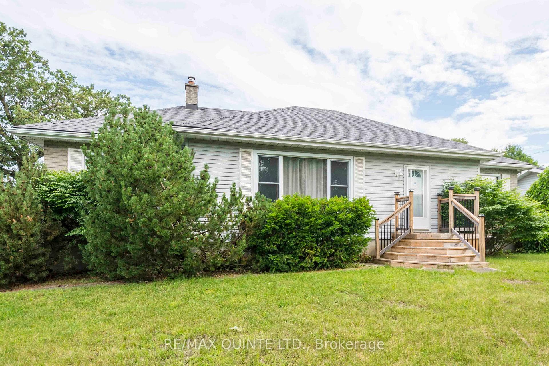 68 Maple Drive photo 1