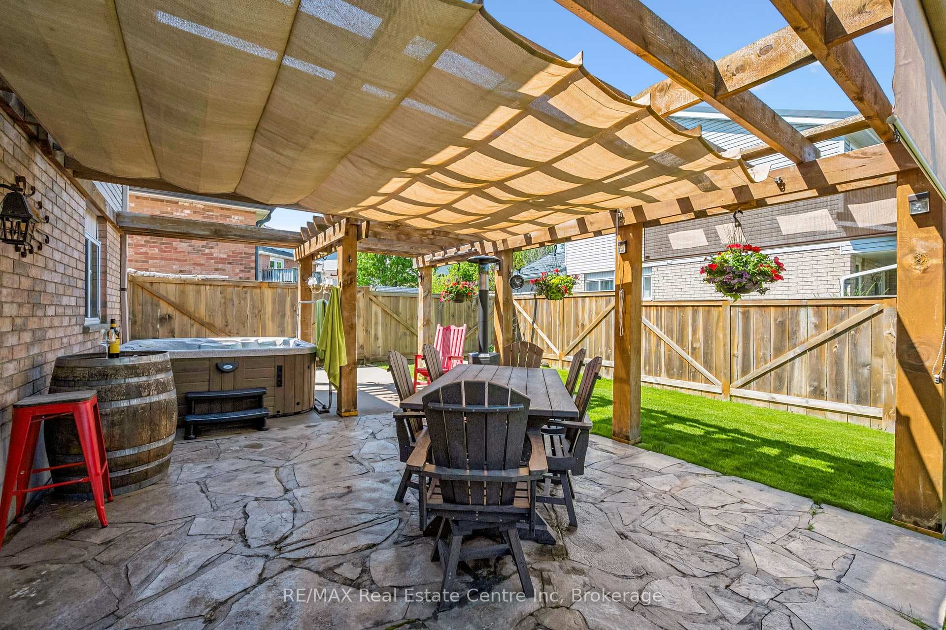 76 Abbeywood Crescent photo 43