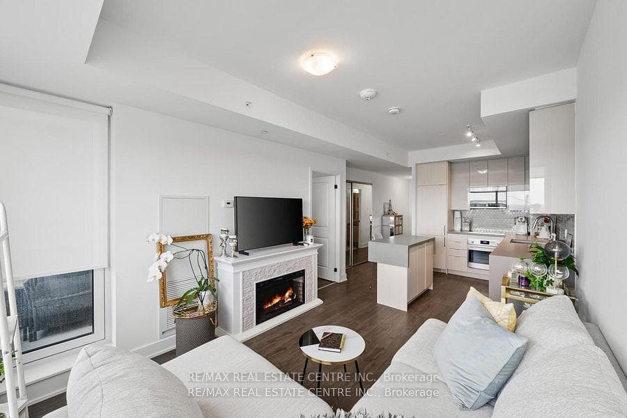2481 Taunton Road Unit 1210 photo 15