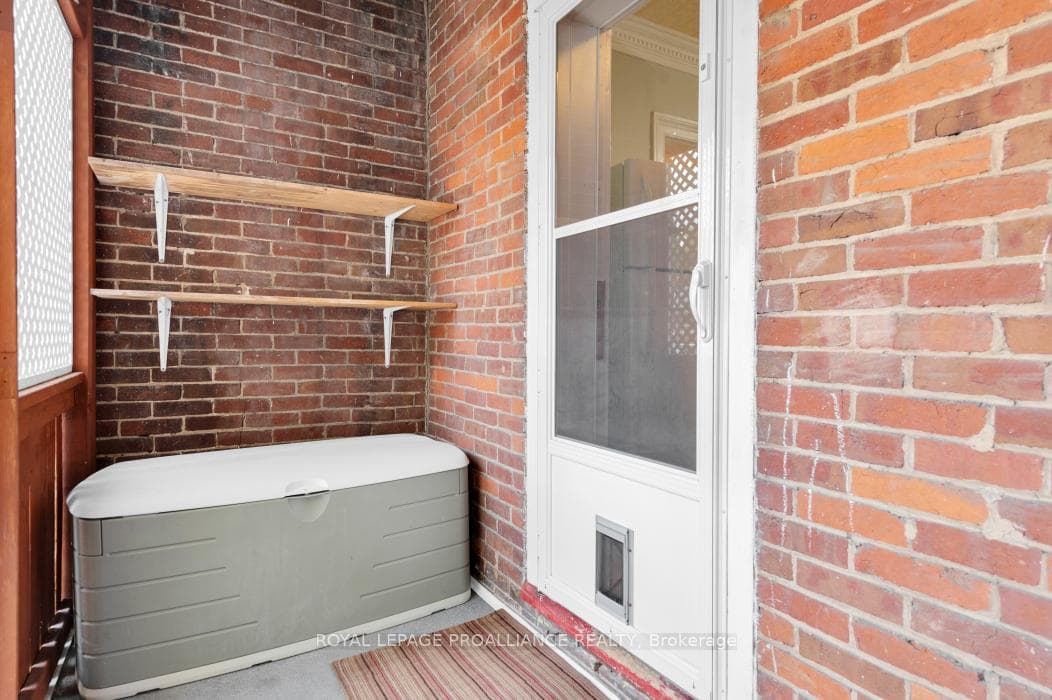 12 Holloway Street photo 28