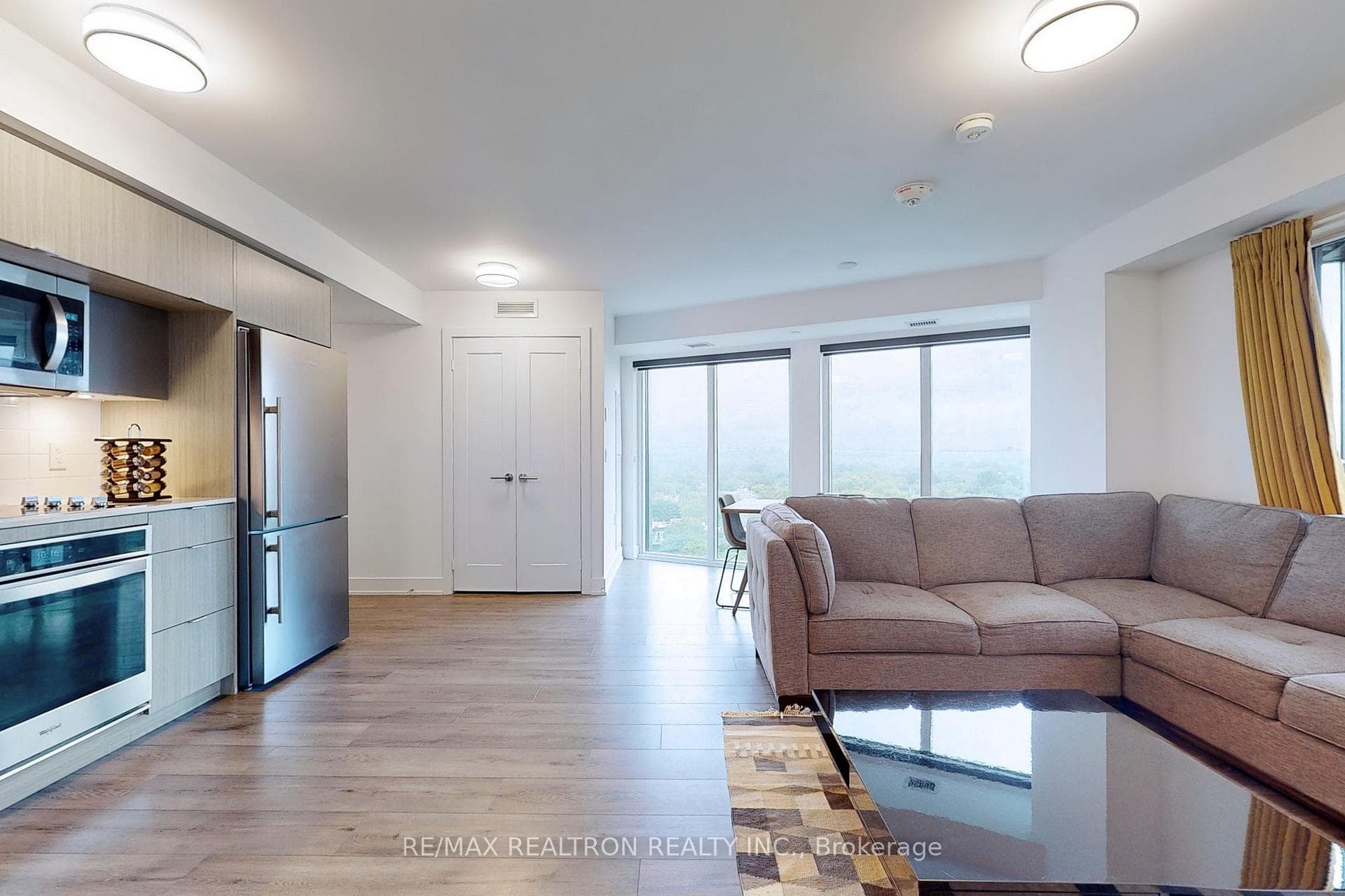 575 Bloor Street Unit 1503 photo 13