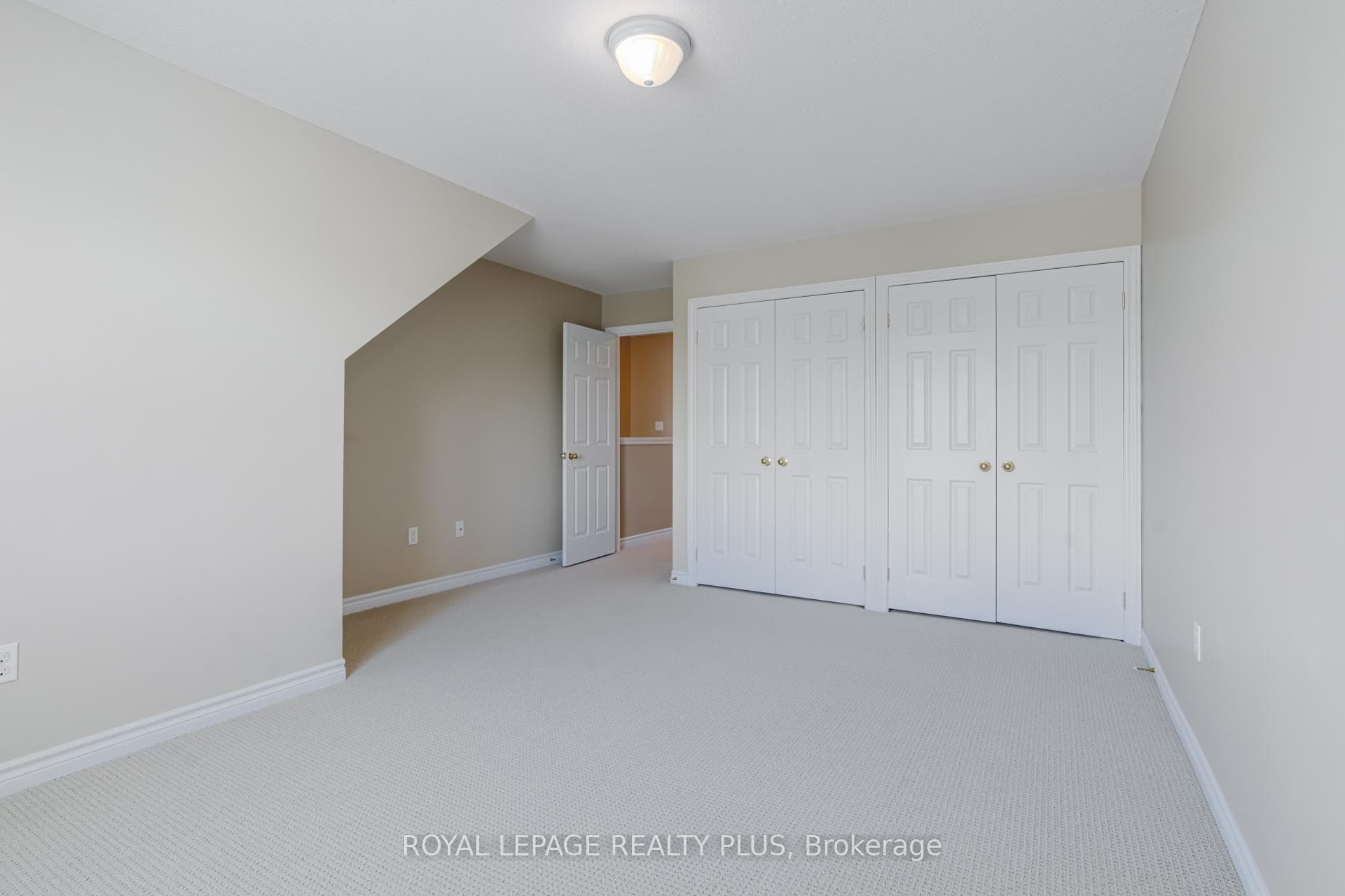 624A Woodlawn Road photo 30