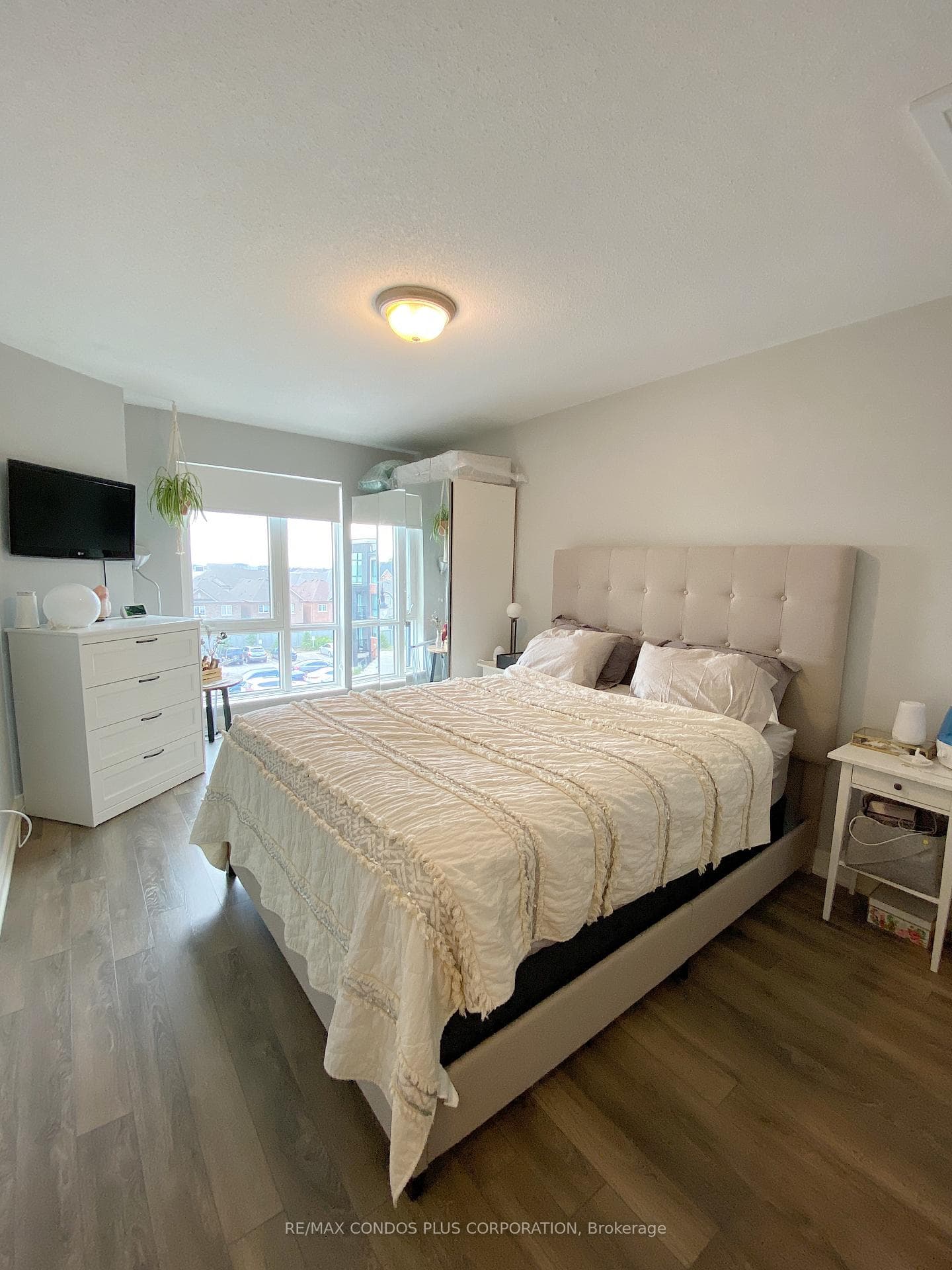 100 Dufay Road Unit 91 photo 9