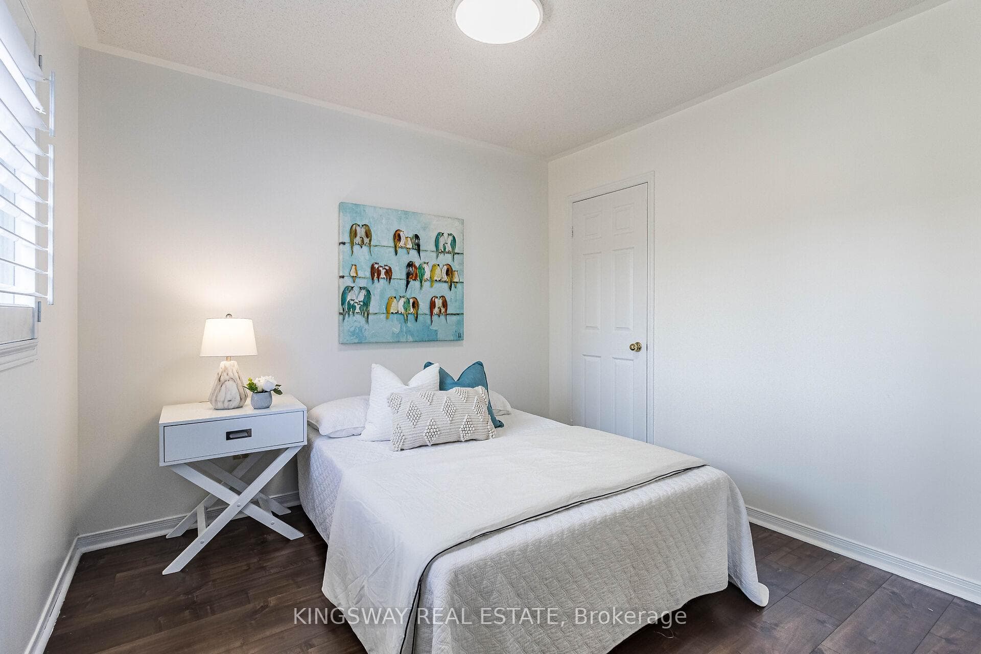 2050 Oak Bliss Crescent photo 34