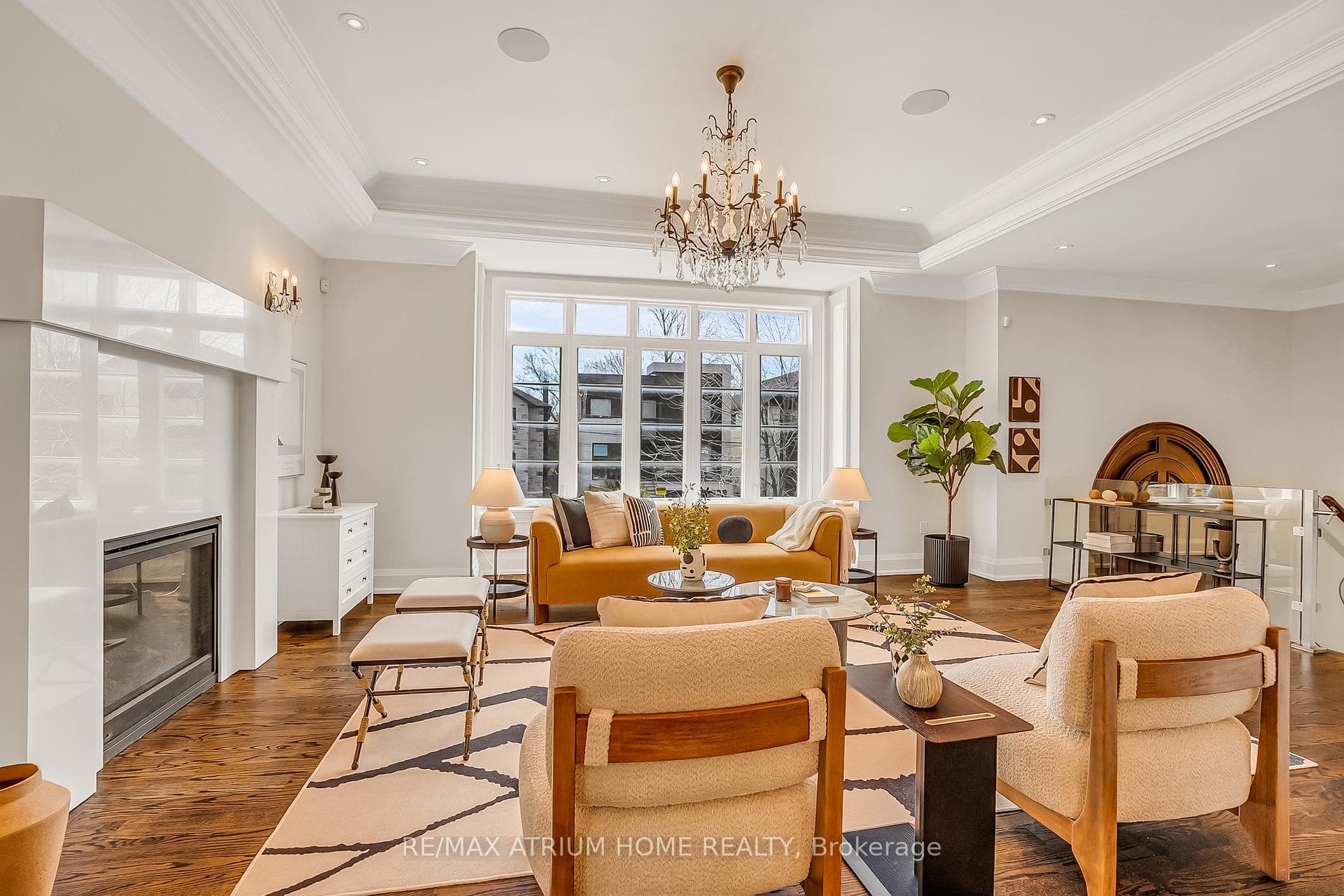 96 Stuart Avenue photo 5