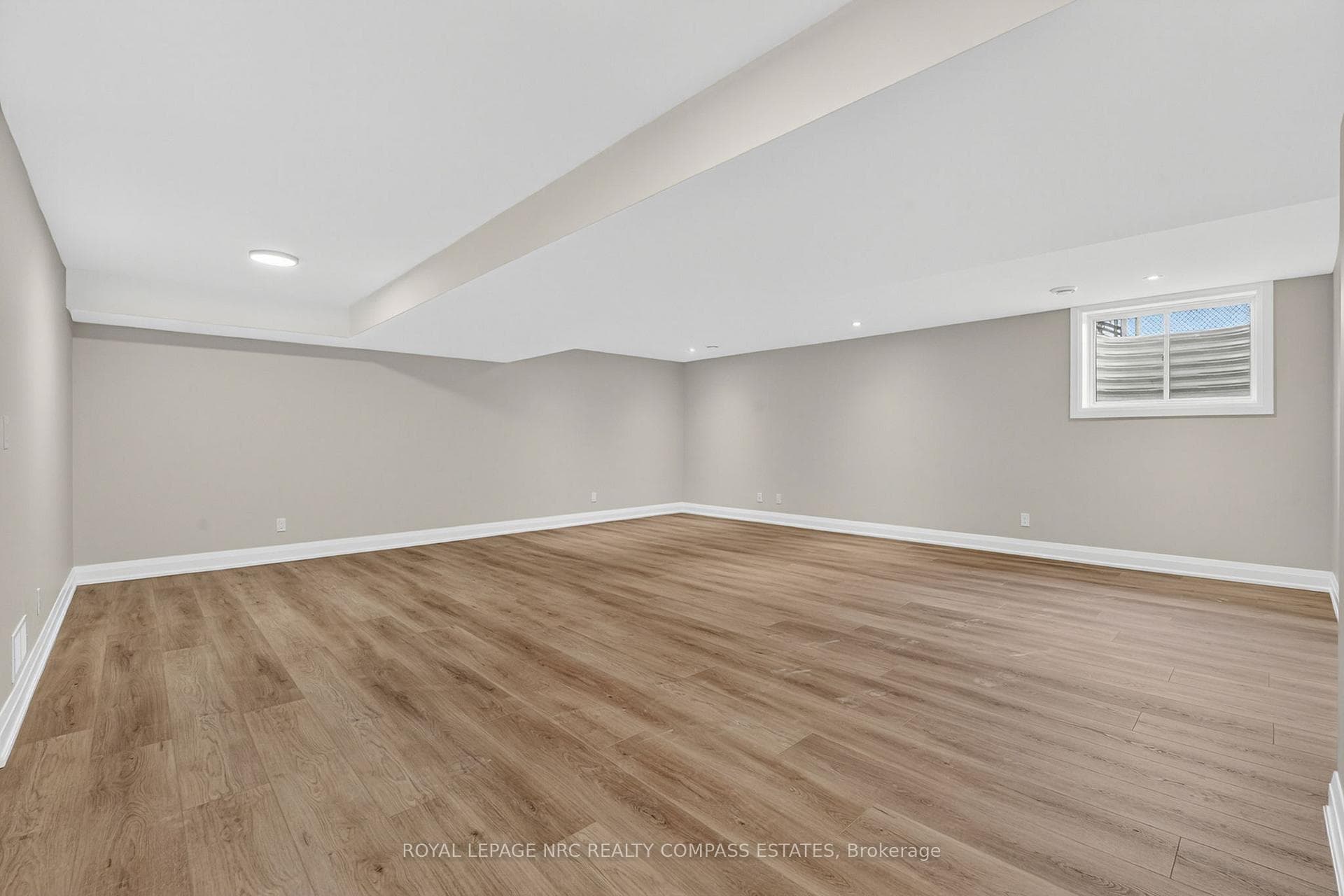 5 Peachtree Lane photo 20