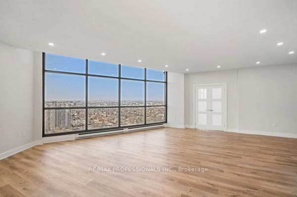 2010 Islington Avenue Unit PH01 photo 10