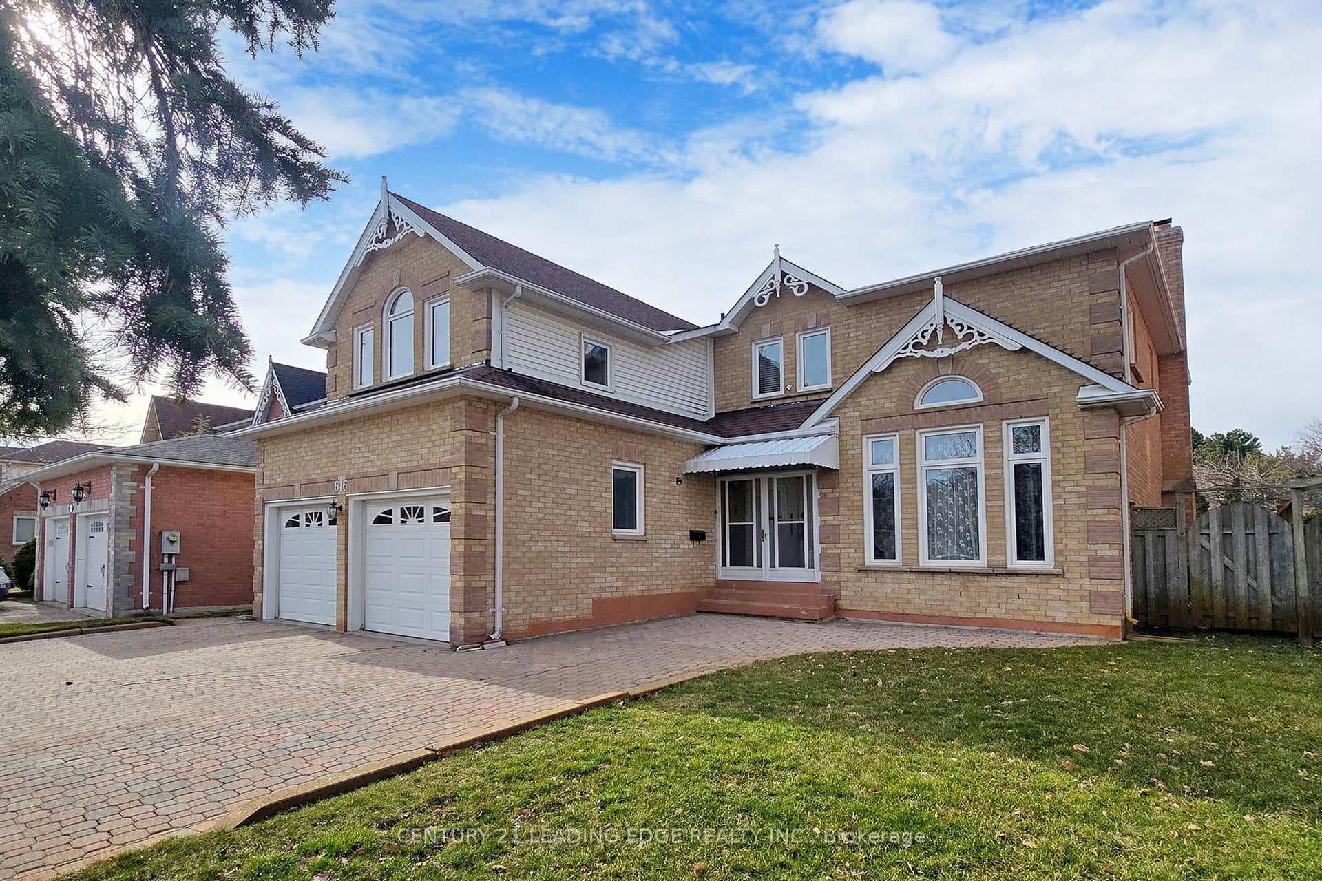 616 CARLTON Road photo 2
