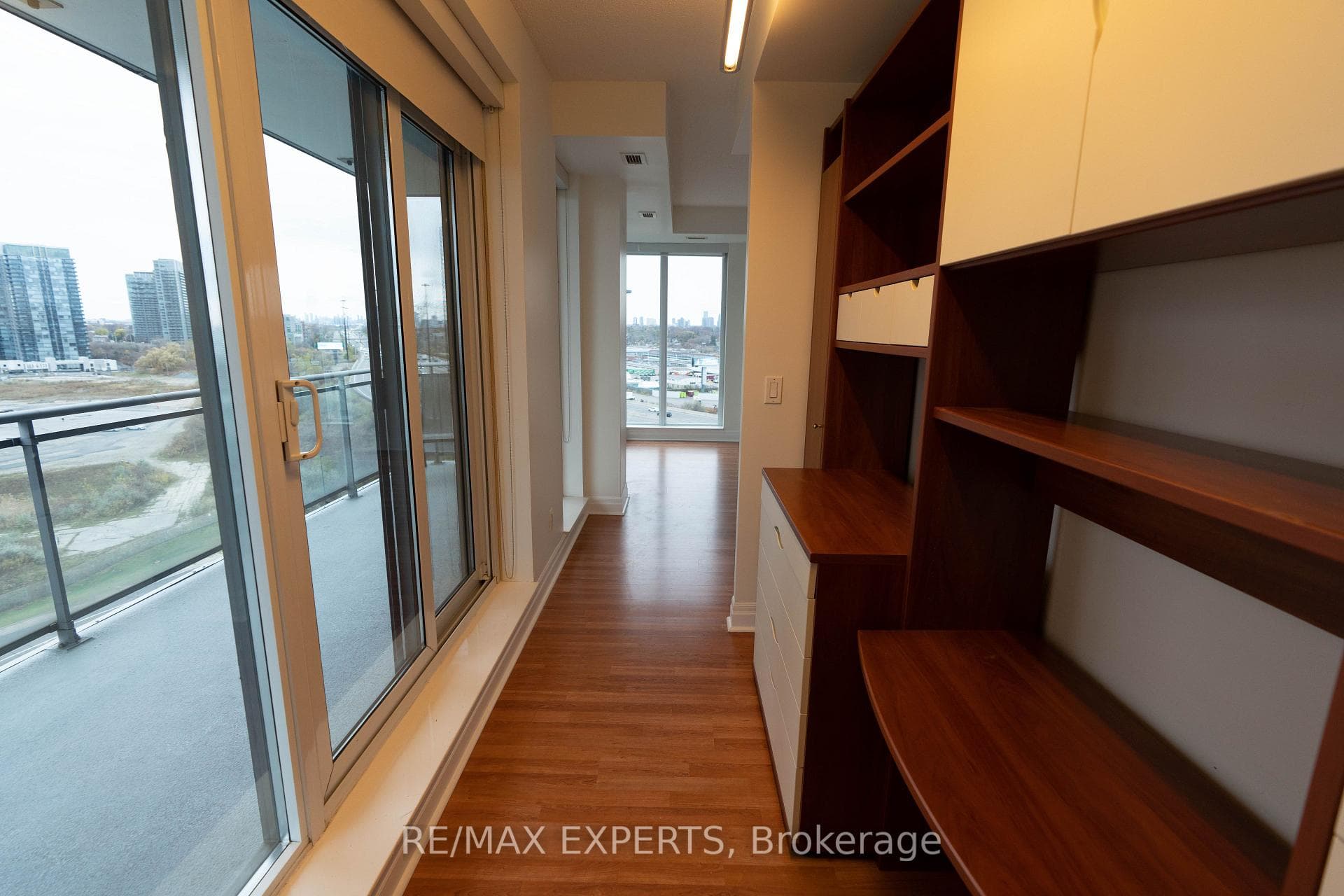 2119 Lake Shore Boulevard Unit 1501 photo 9