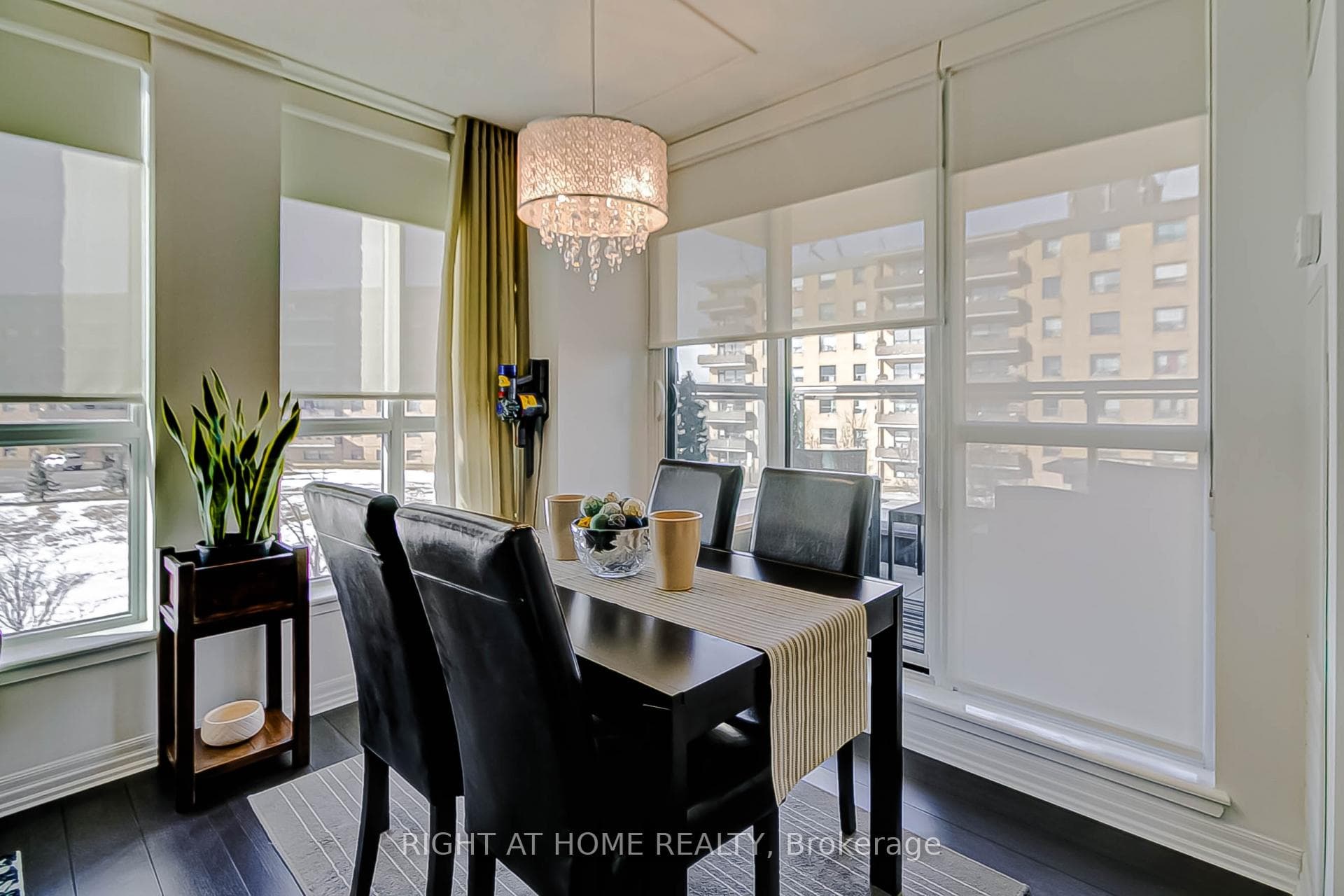 80 Esther Lorrie Drive Unit 319 photo 12