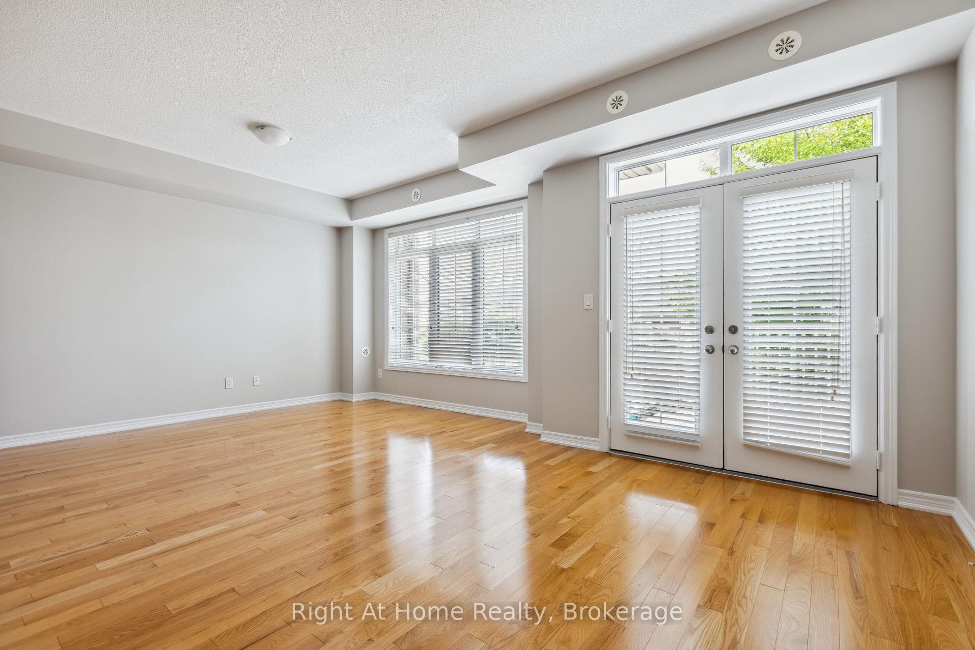 2546 GRAND OAK Trail photo 7