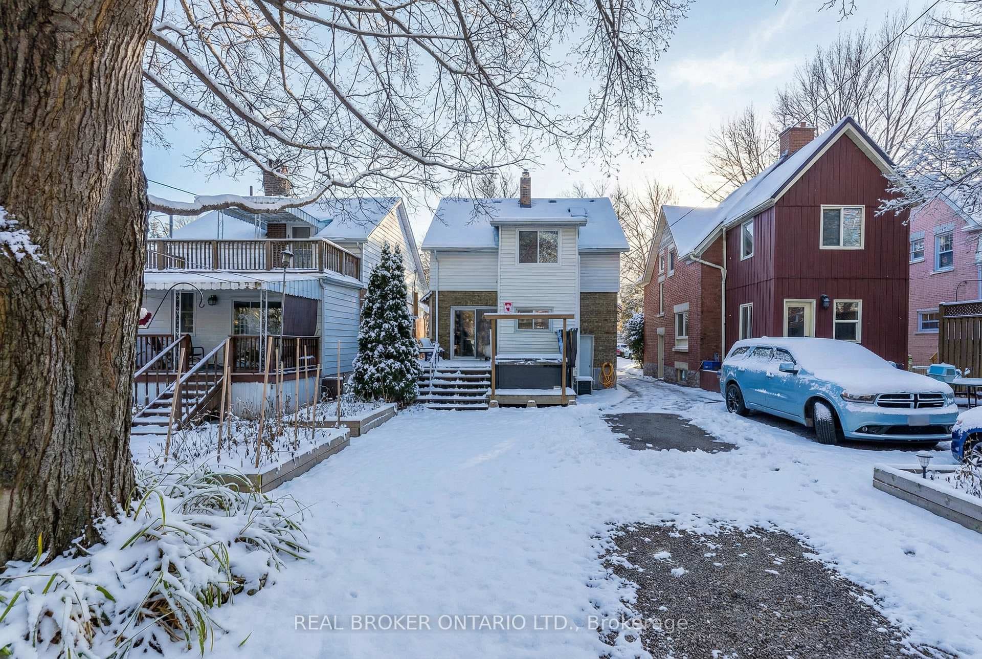 30 Troy Street photo 27