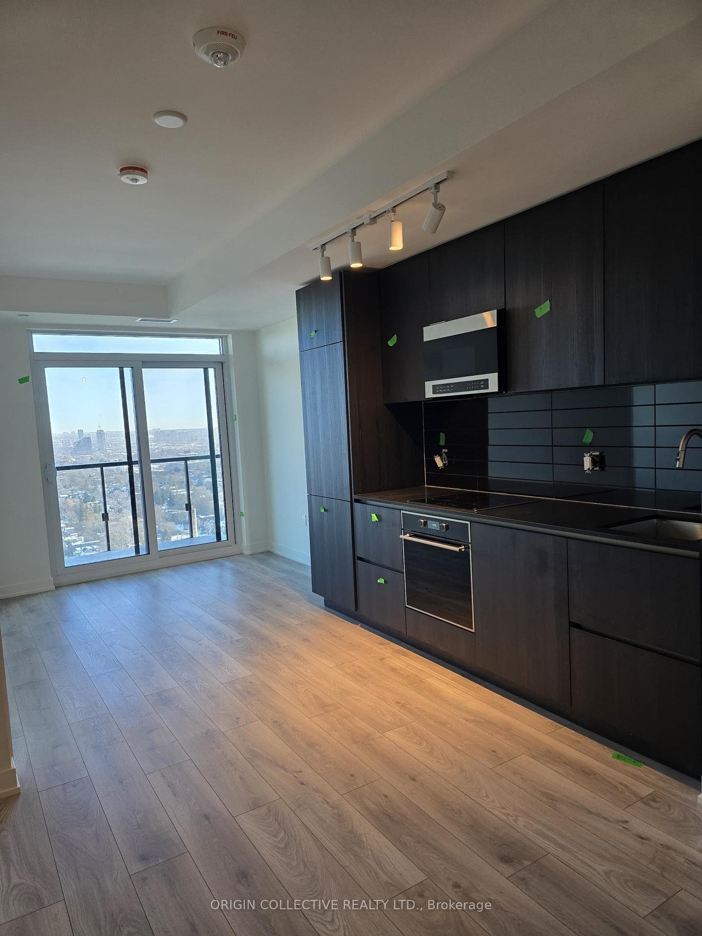 110 Broadway Avenue Unit 2310 photo 4
