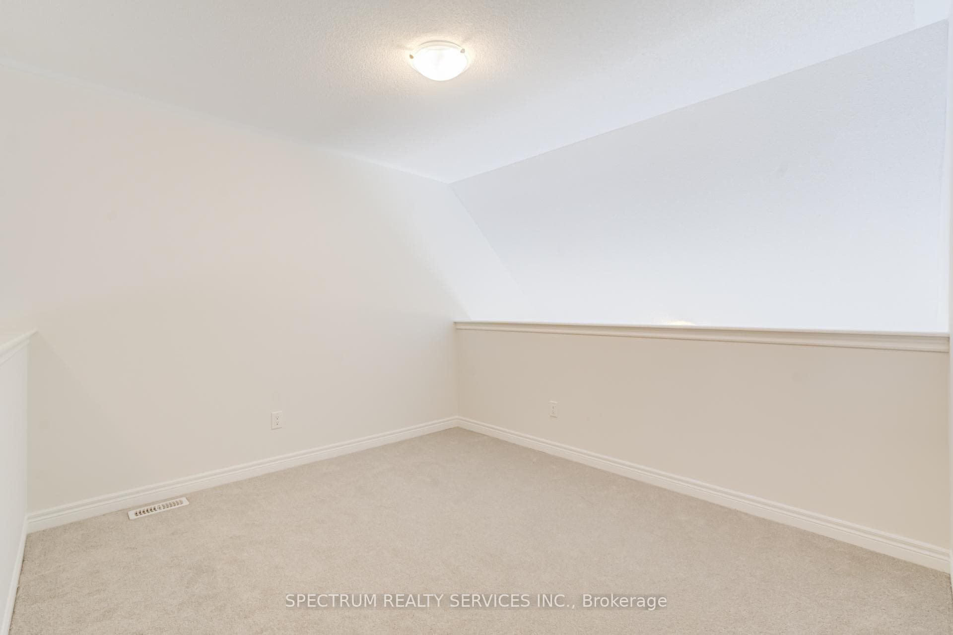 77 Muzzo Drive photo 34