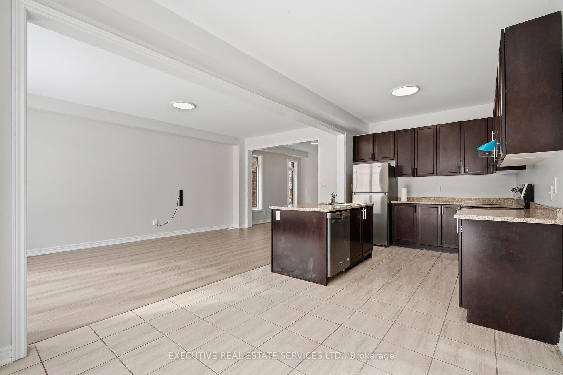 439 Linden Drive photo 20