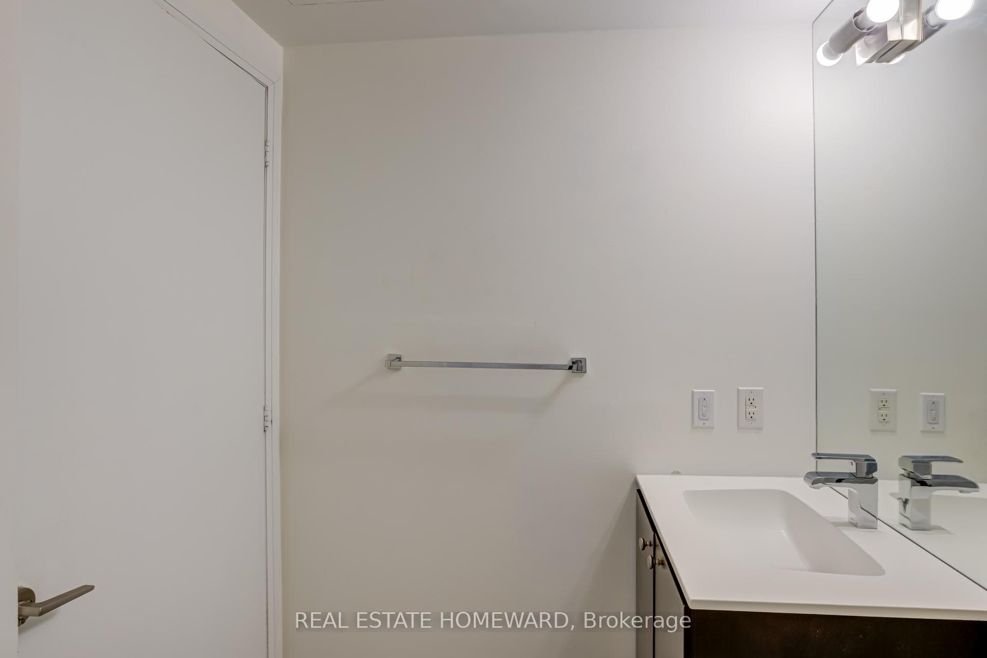 25 Cole Street Unit 1602 photo 31