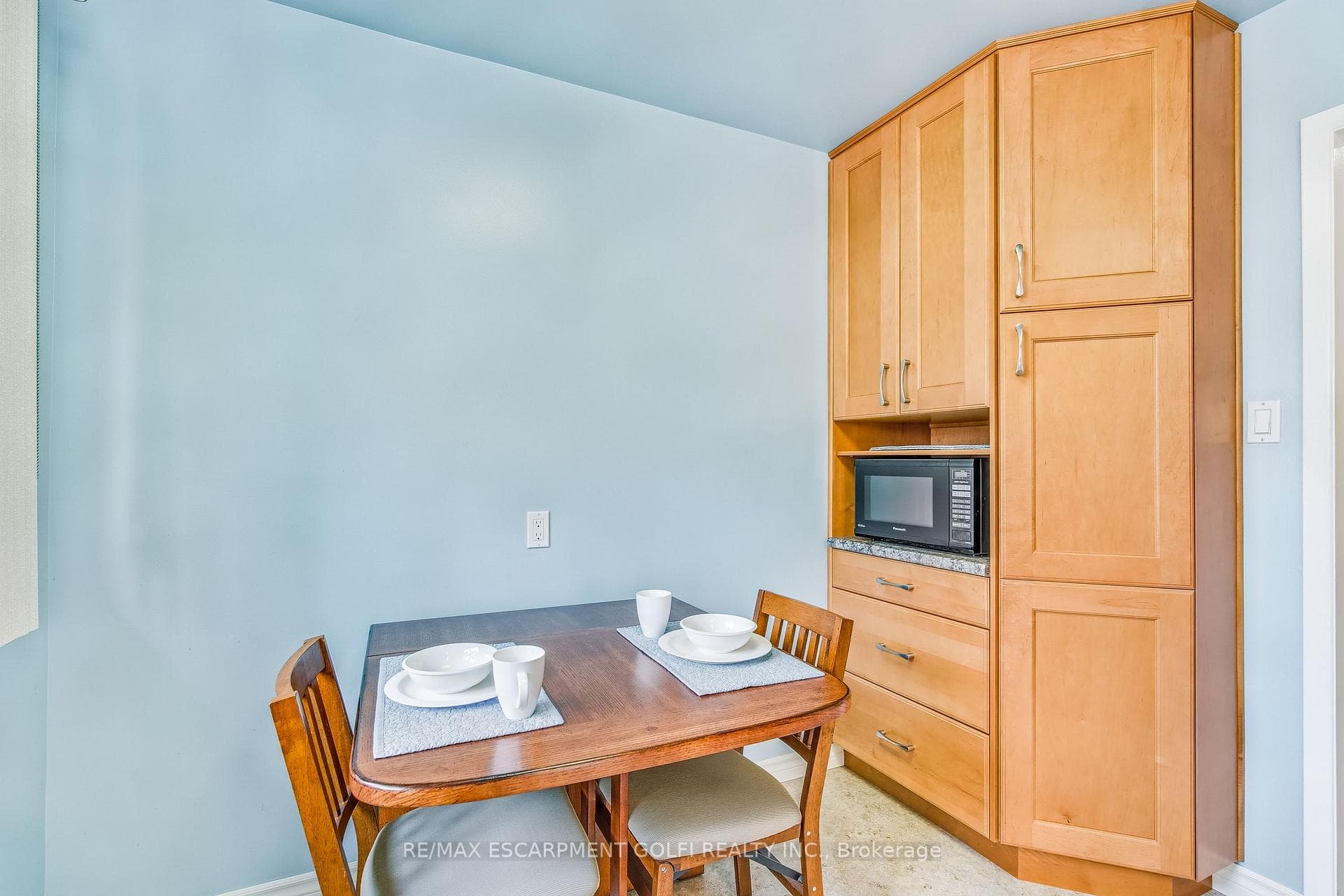 146 CLIFTON DOWNS Road photo 12