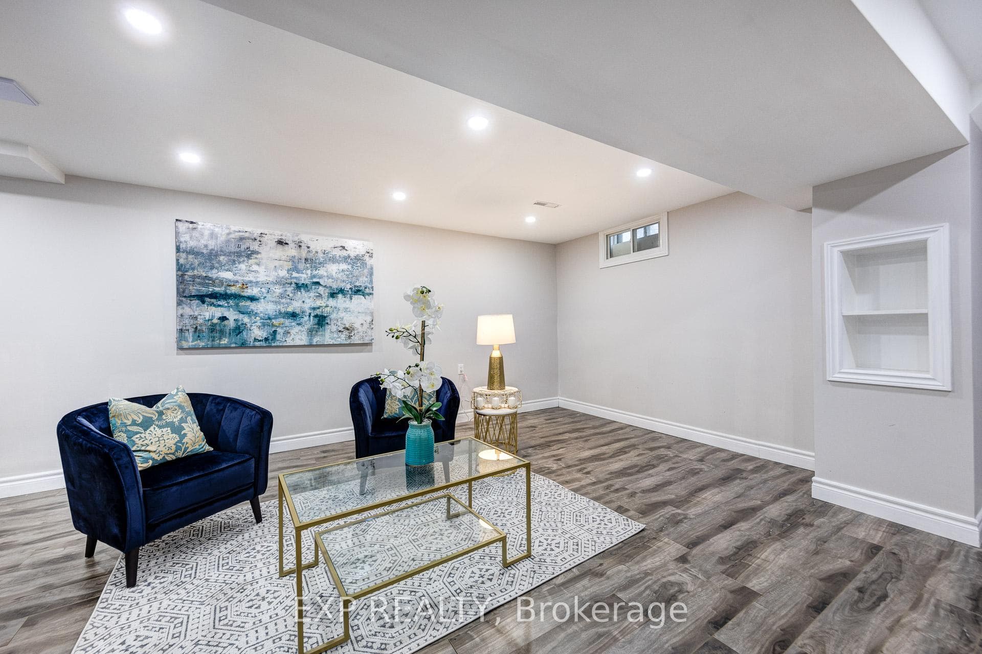 228 Osmond Crescent photo 30