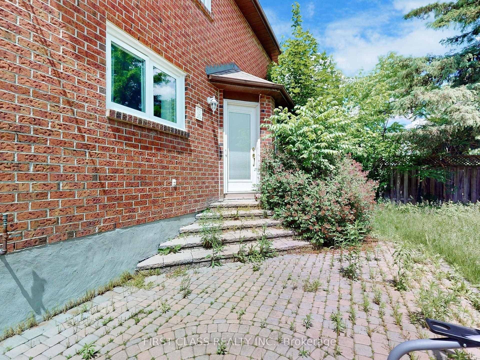 1 Belvedere Crescent photo 30
