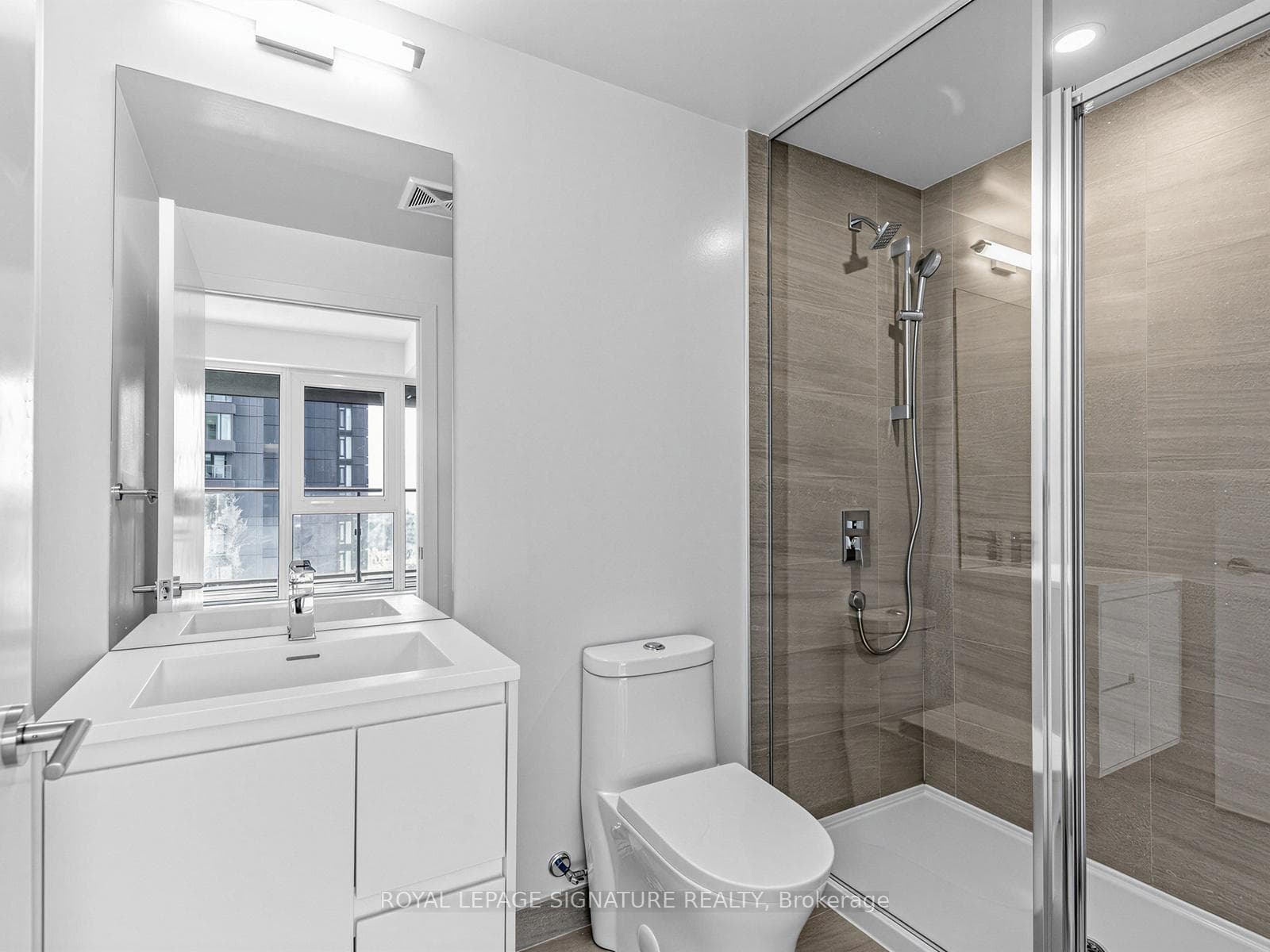 5 Quarrington Lane Unit 1401 photo 18