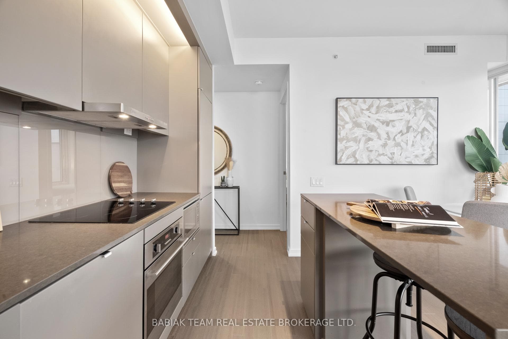101 Peter Street Unit 3309 photo 8