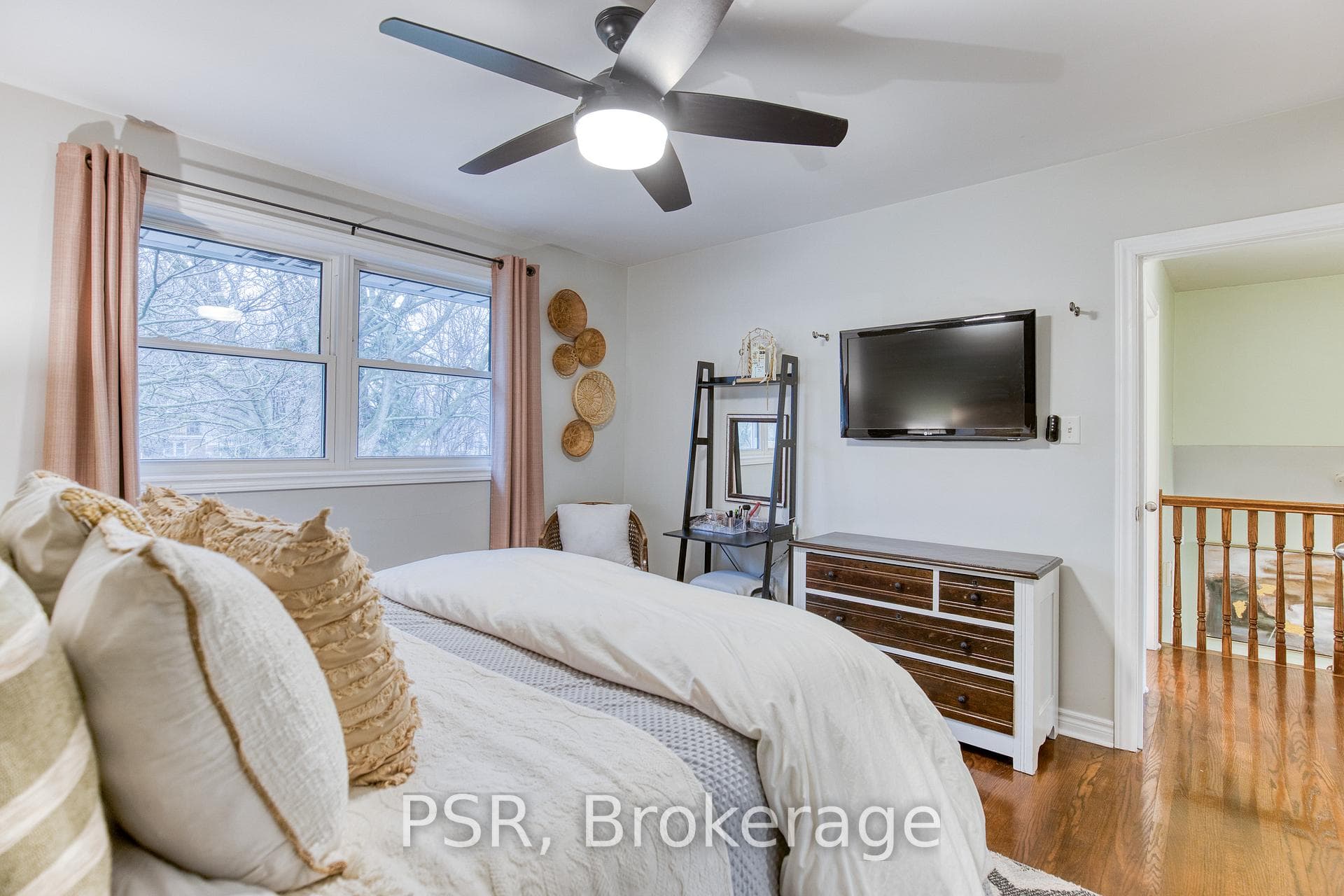 36 Randerson Avenue photo 20