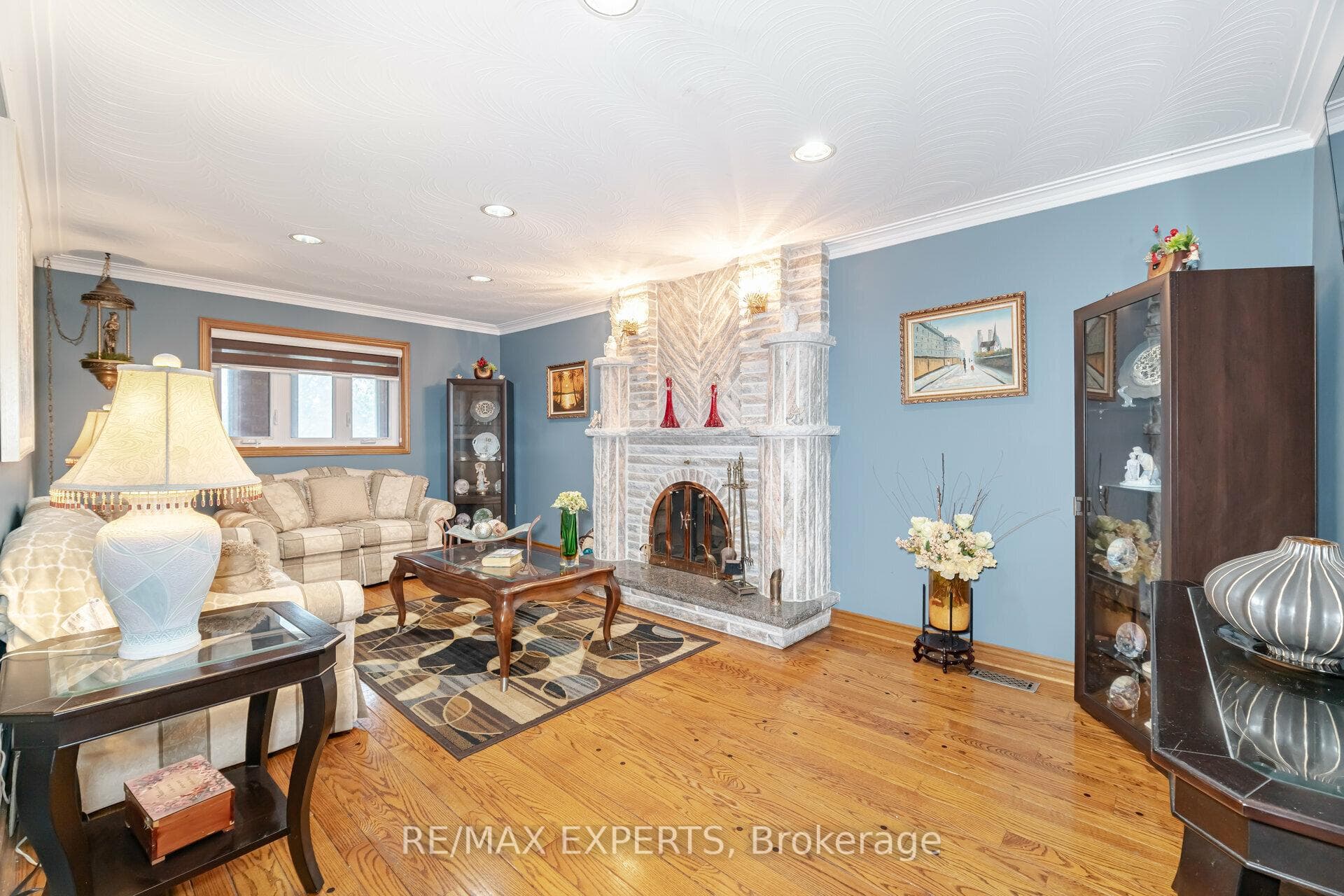 49 Gordon Drive photo 12