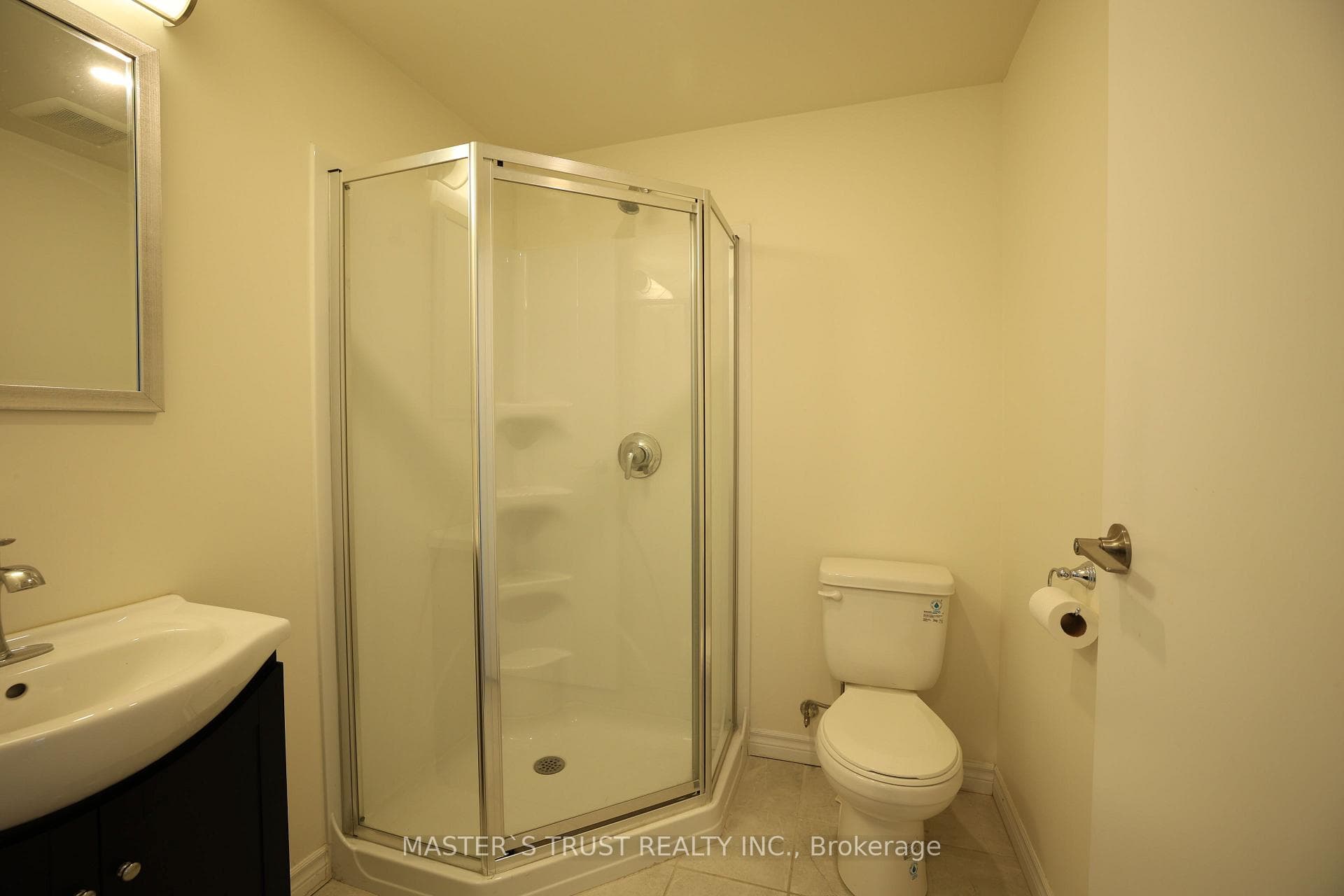 246 Lester Street Unit 1002 photo 12