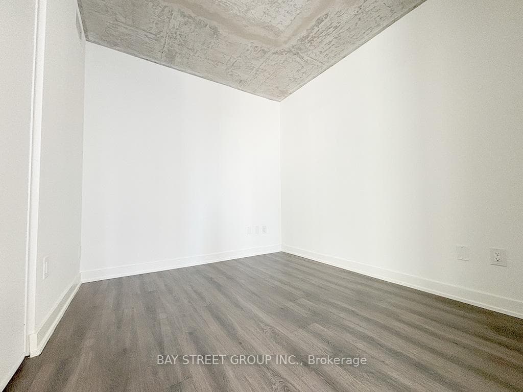 65 Mutual Street Unit 1805 photo 7