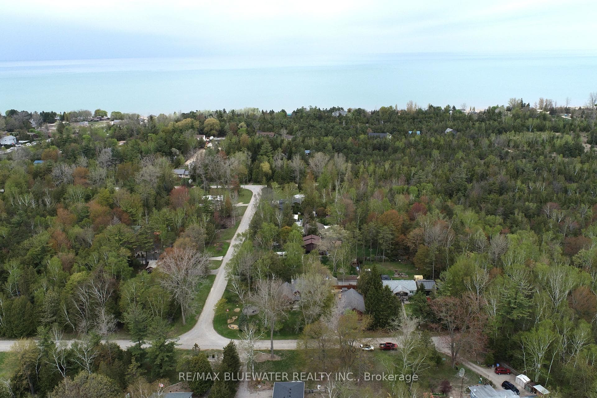 6436 Robert Avenue photo 3