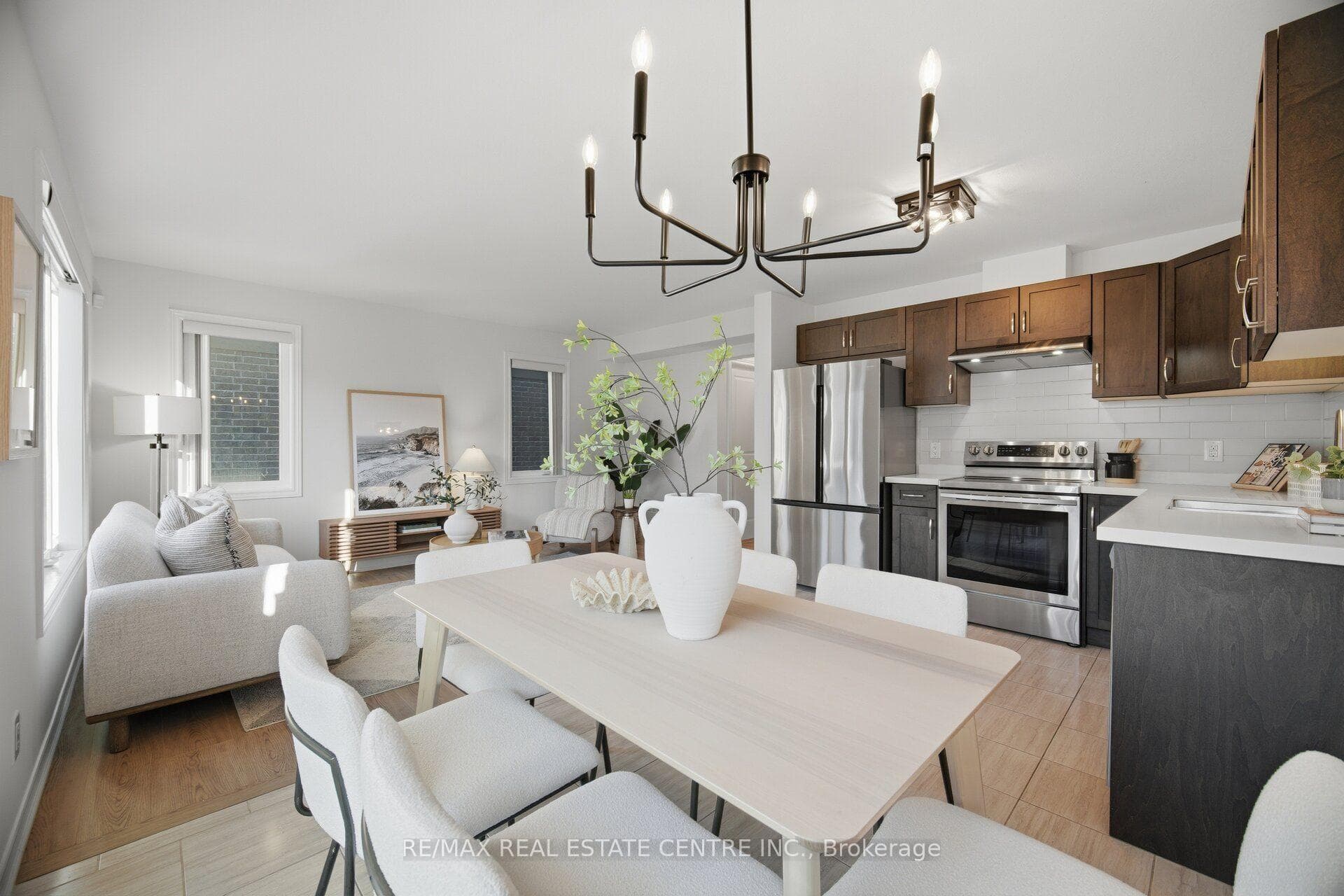206 HERON Street photo 22