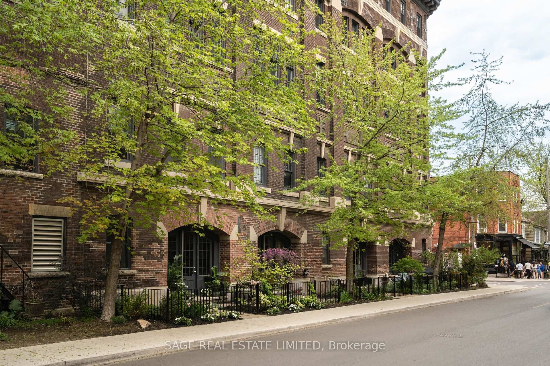 183 Dovercourt Road Unit 208 photo 22
