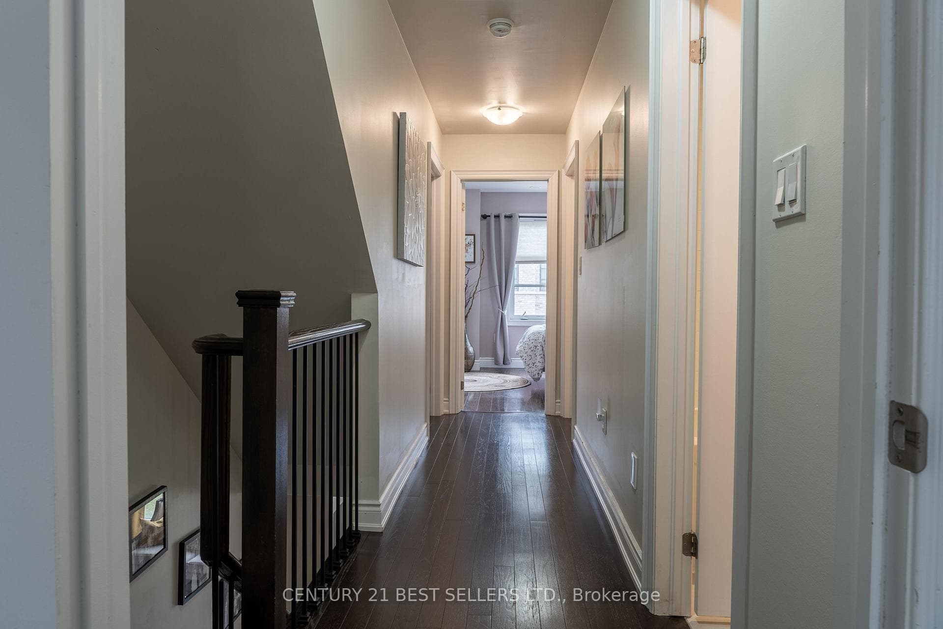 2027 Queensborough Gate photo 19