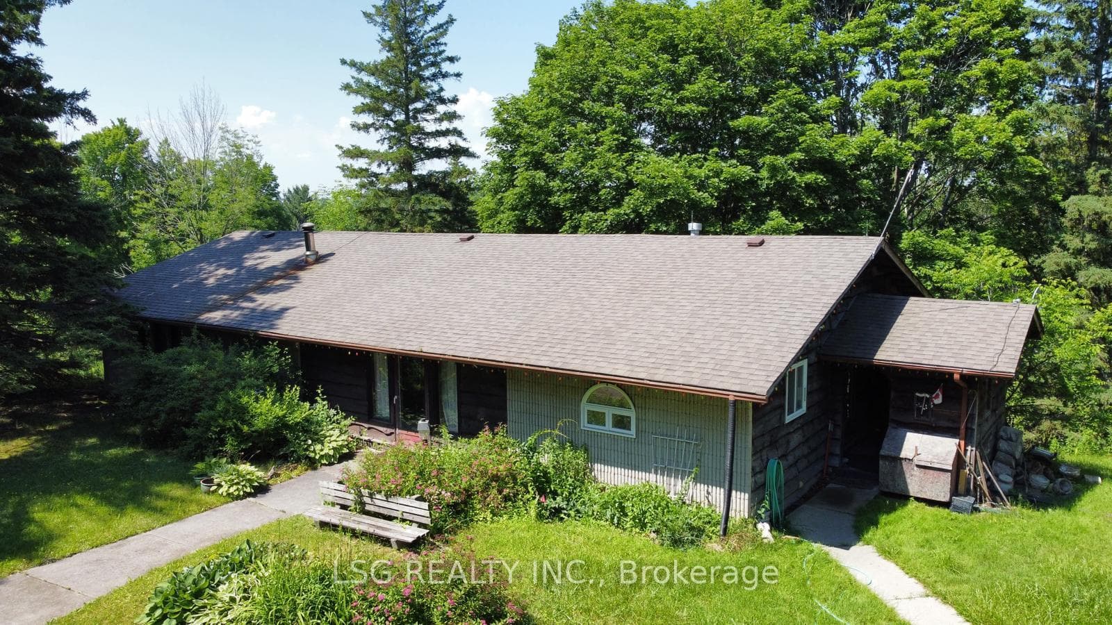 18880 2nd Concession Road photo 1